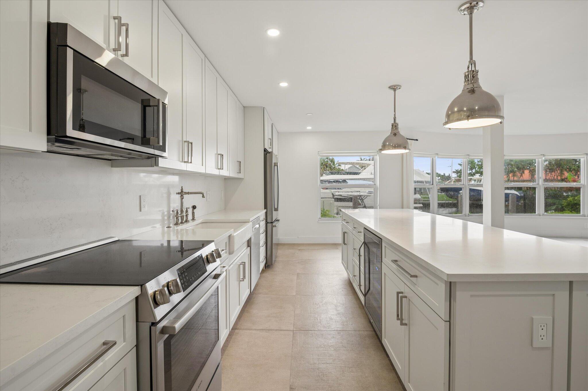 5100 Bayview #106 Fort Lauderdale, FL 33308