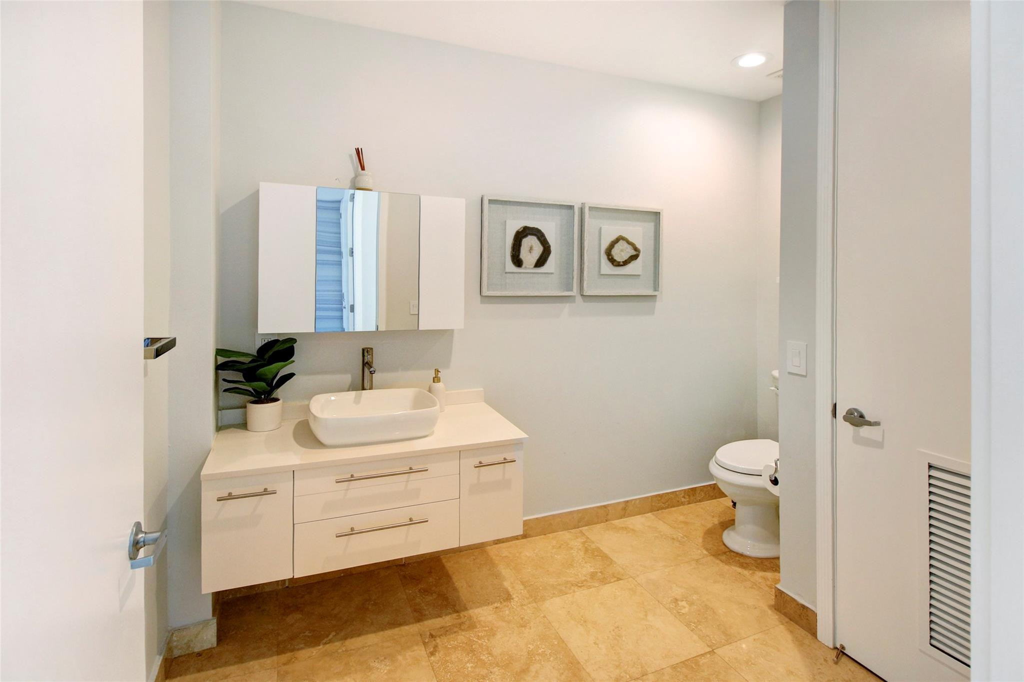 301 Hendricks #7 Fort Lauderdale, FL 33301