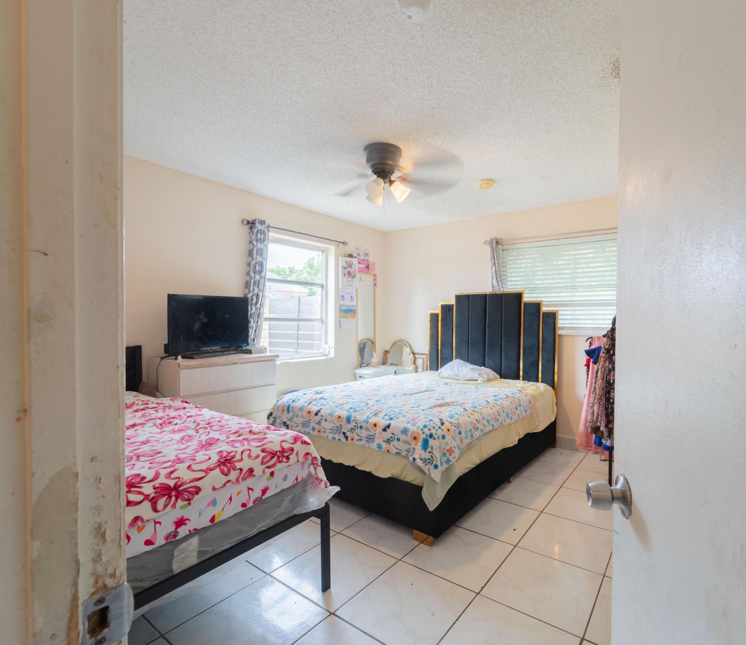3617 Old Boynton Boynton Beach, FL 33436