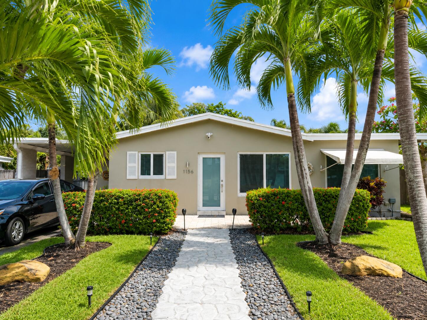 1156 SW 4th