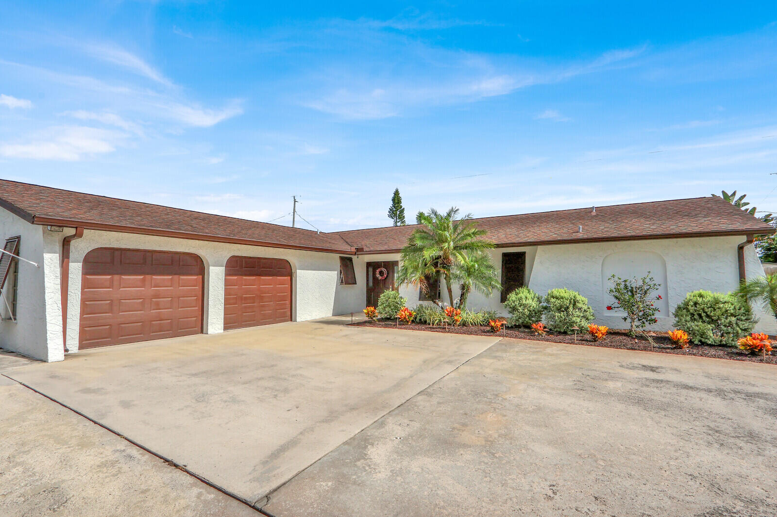 3739 Lighthouse Dr