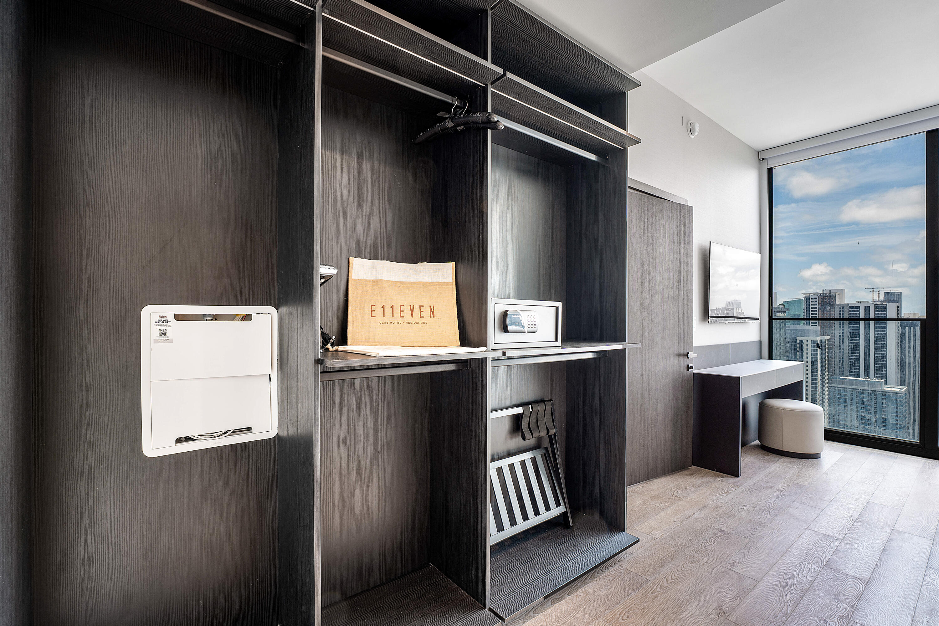 image E11EVEN Hotel & Residences16
