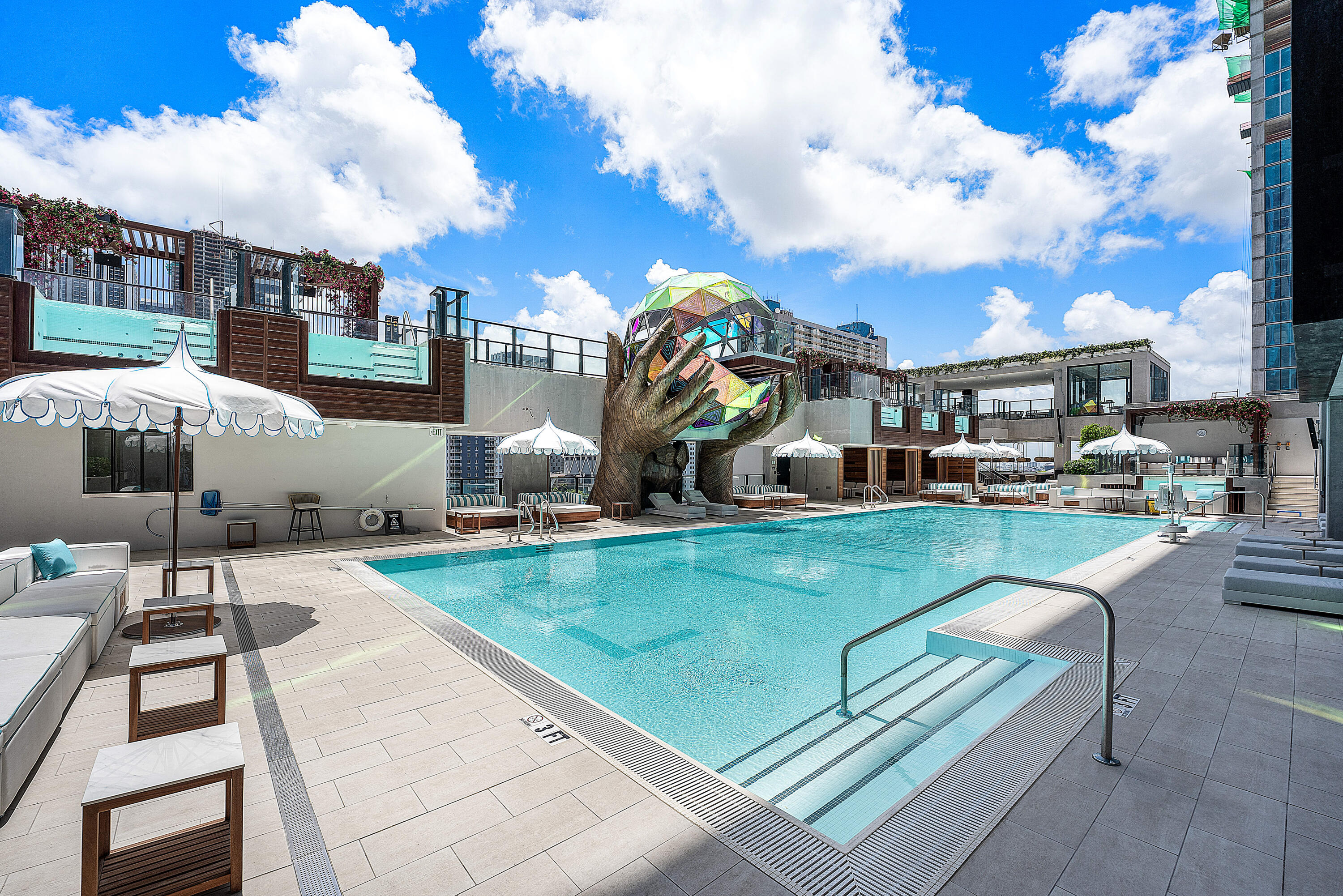 image E11EVEN Hotel & Residences21