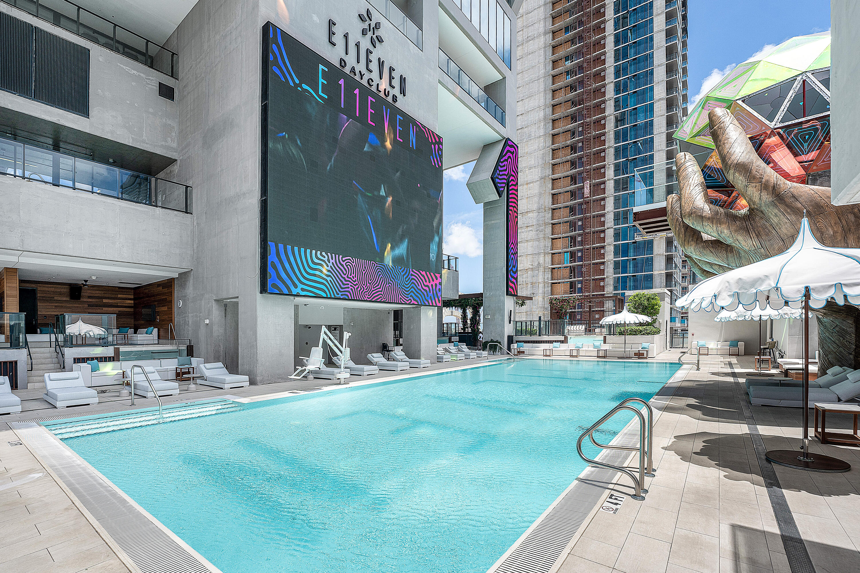 image E11EVEN Hotel & Residences23