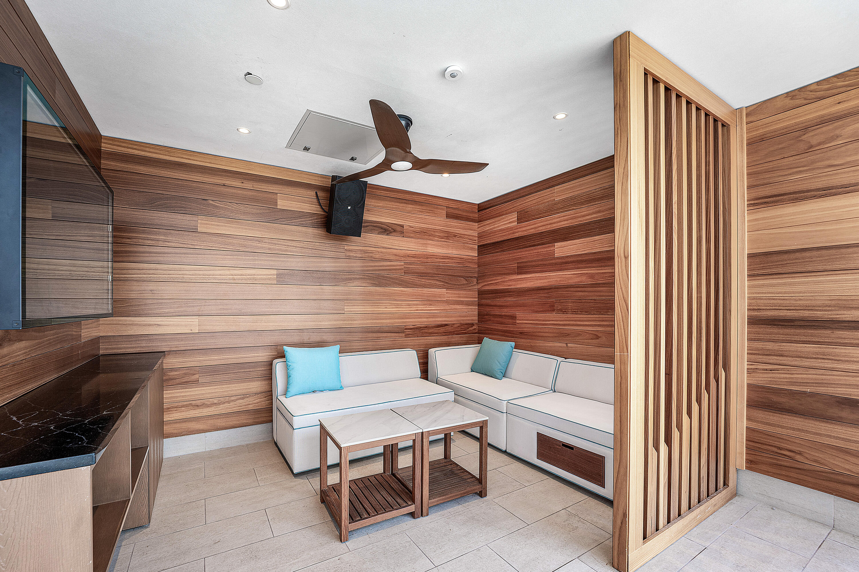 image E11EVEN Hotel & Residences24
