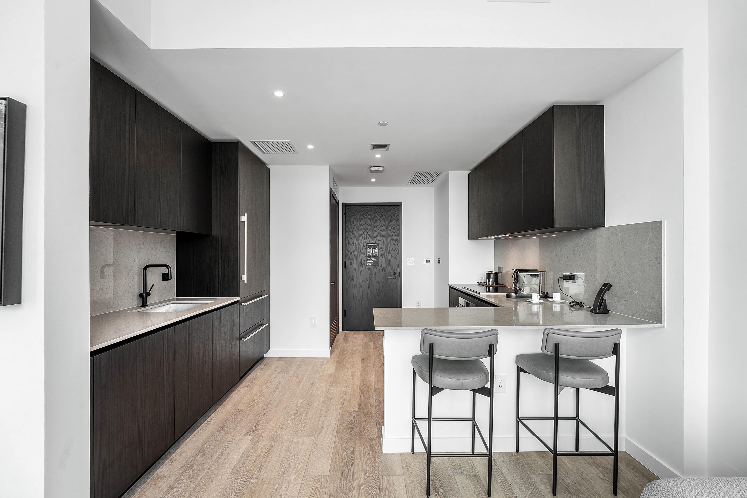 image E11EVEN Hotel & Residences2