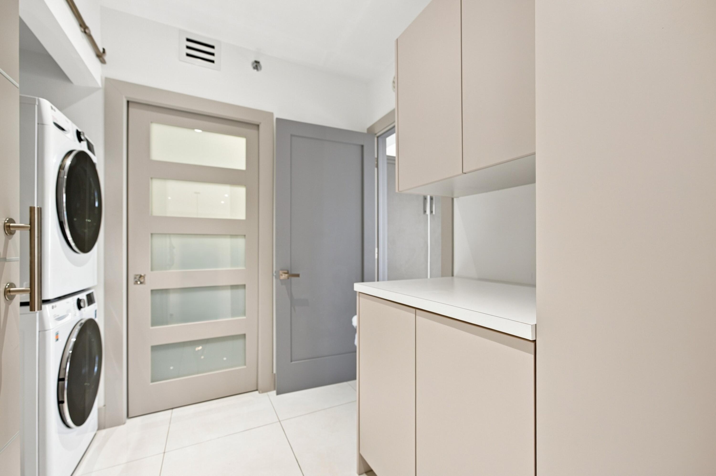 2000 Island #2905 Aventura, FL 33160
