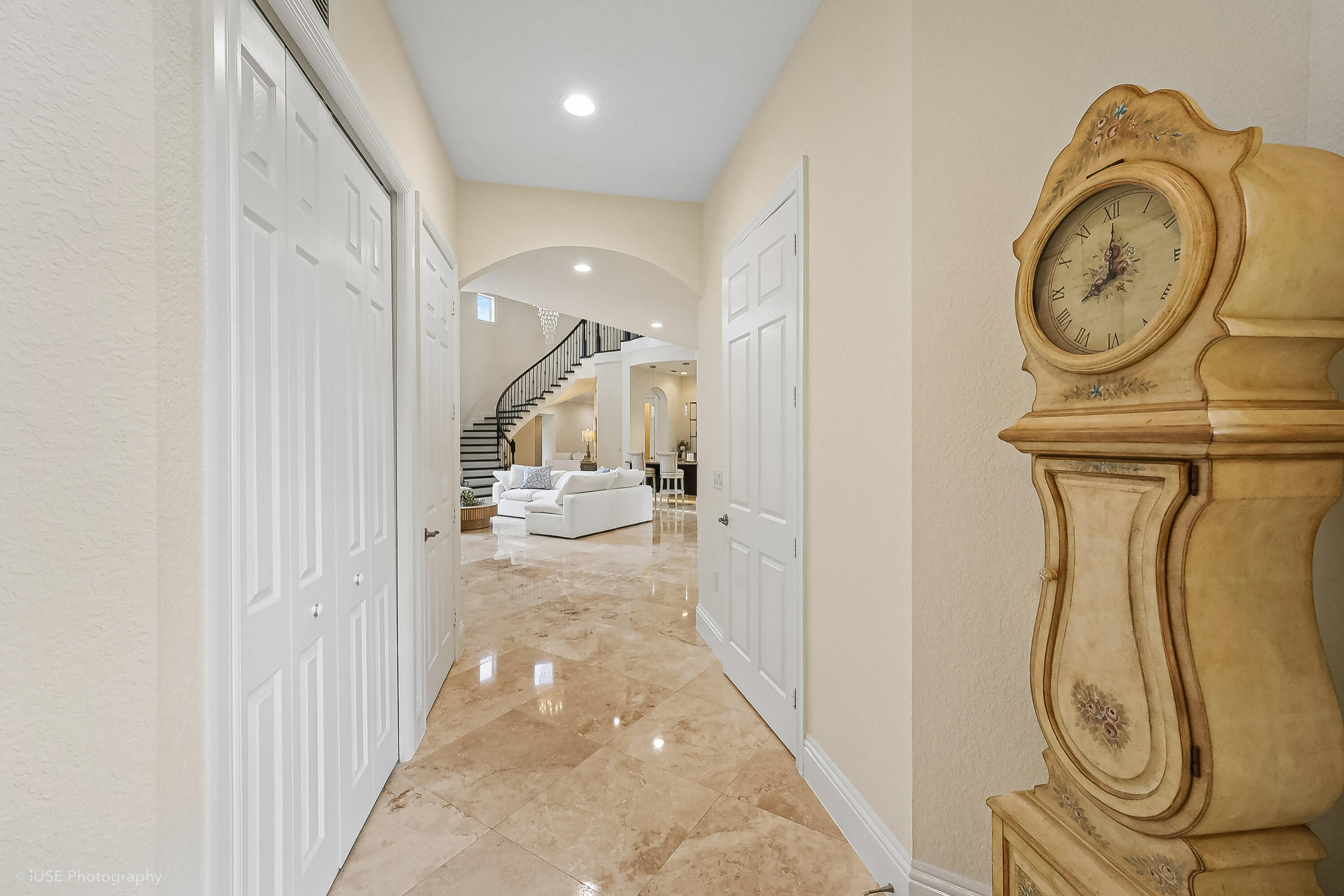 2825 Jockey Cir Davie, FL 33330