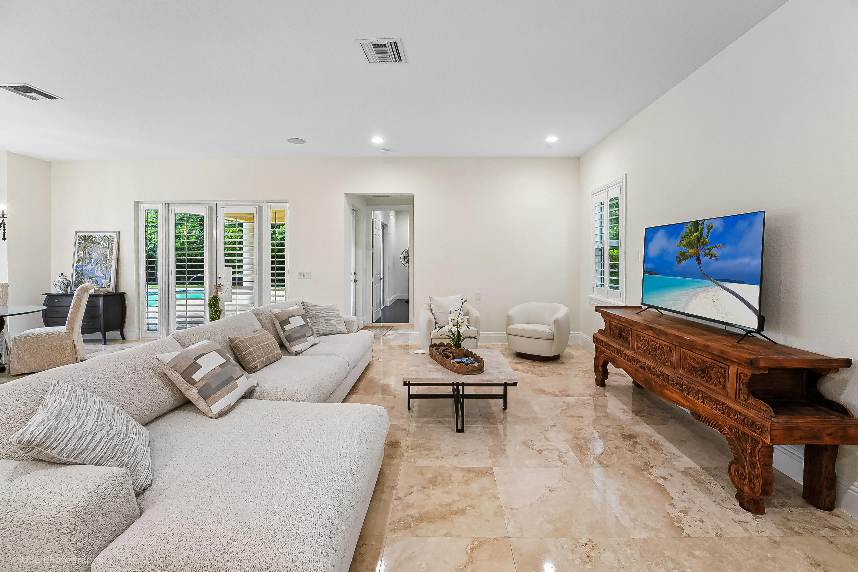 2825 Jockey Cir Davie, FL 33330