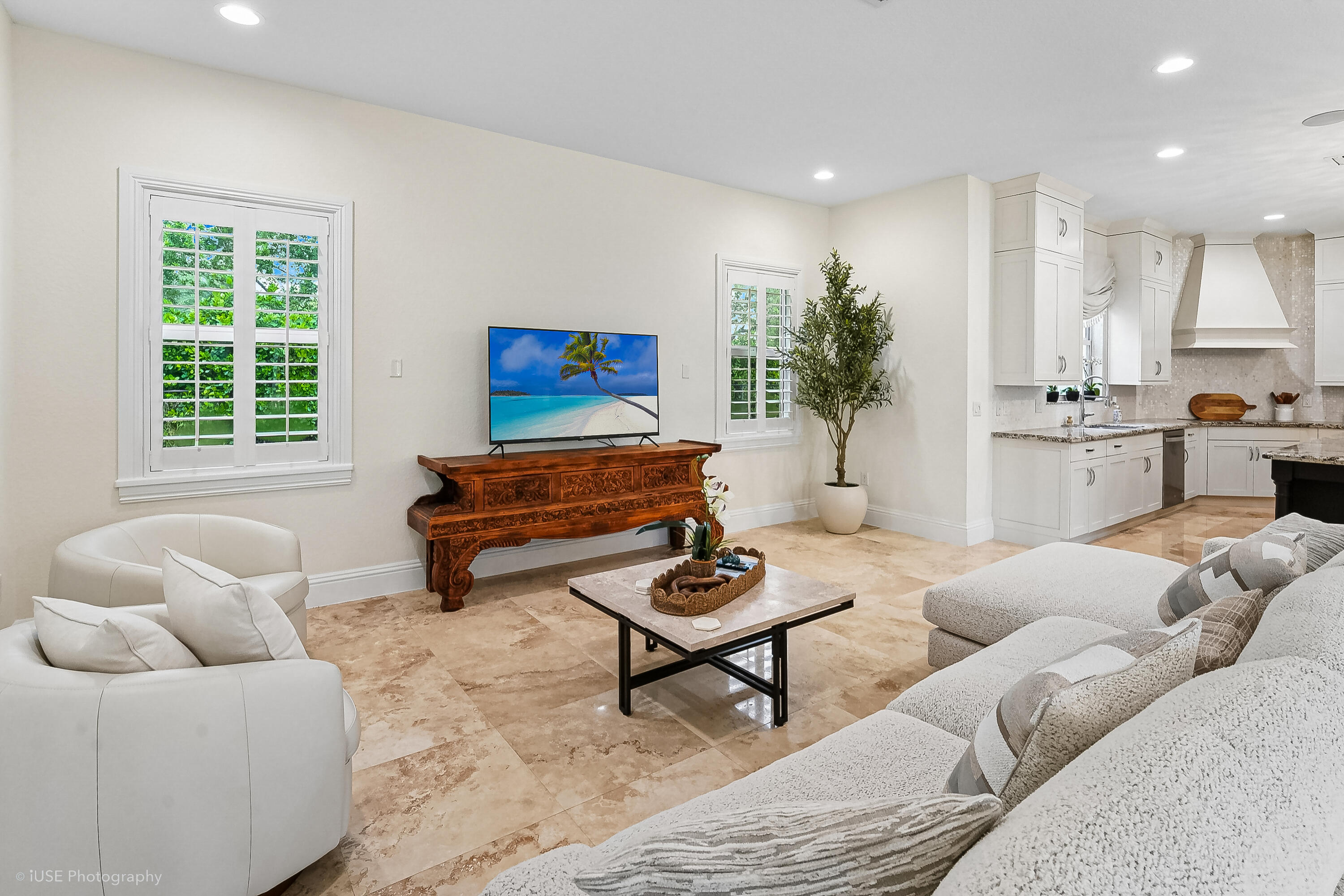2825 Jockey Cir Davie, FL 33330