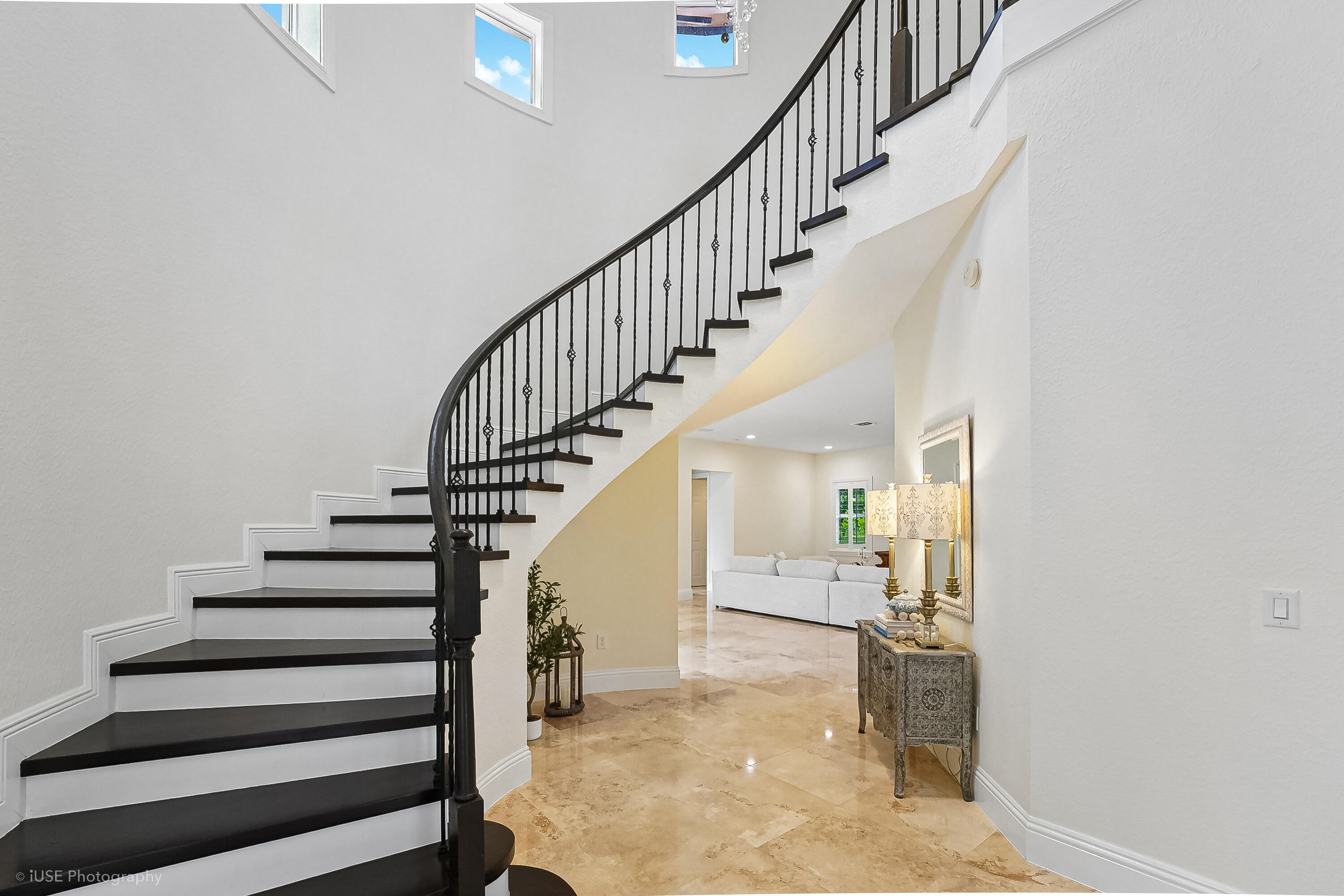 2825 Jockey Cir Davie, FL 33330