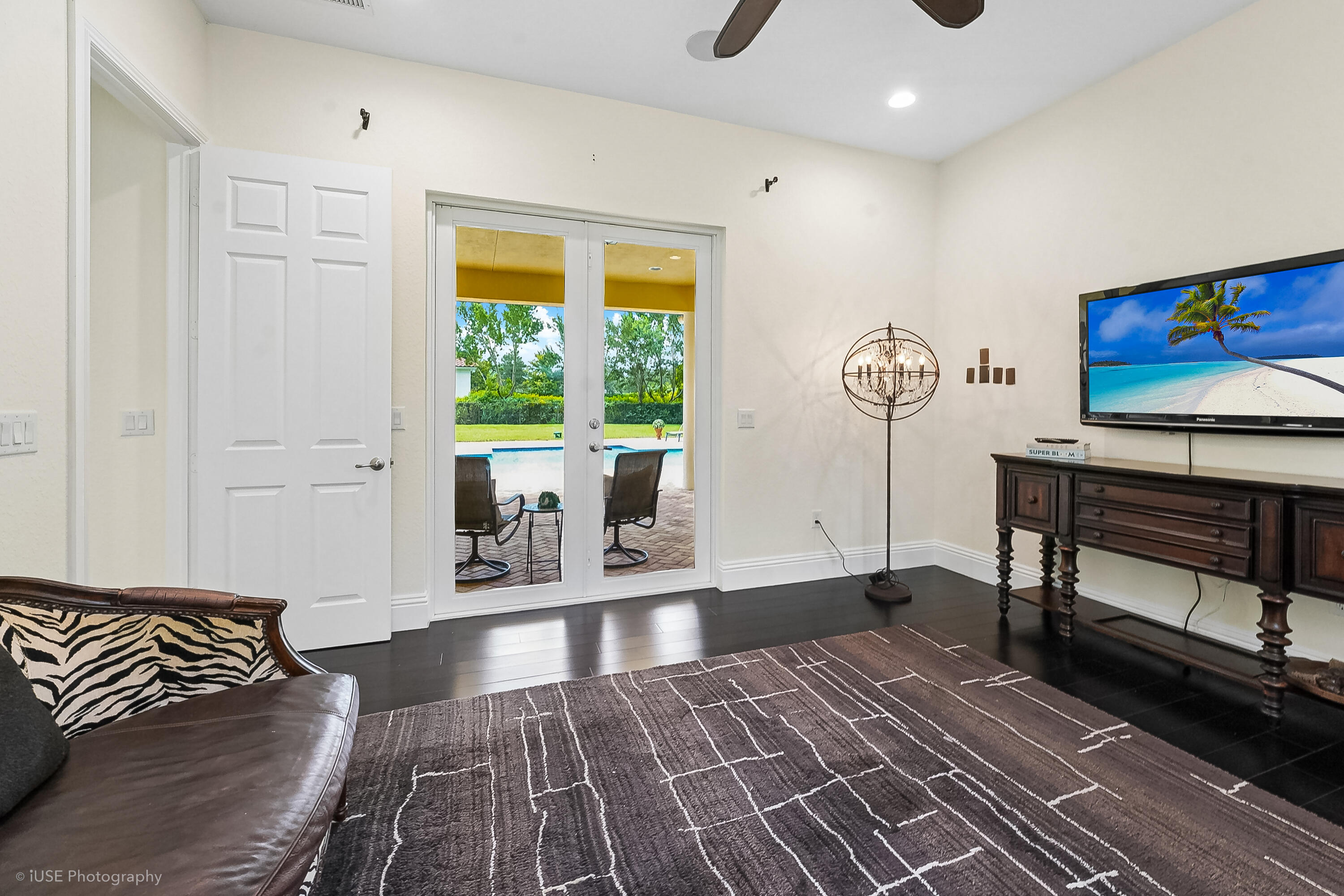 2825 Jockey Cir Davie, FL 33330