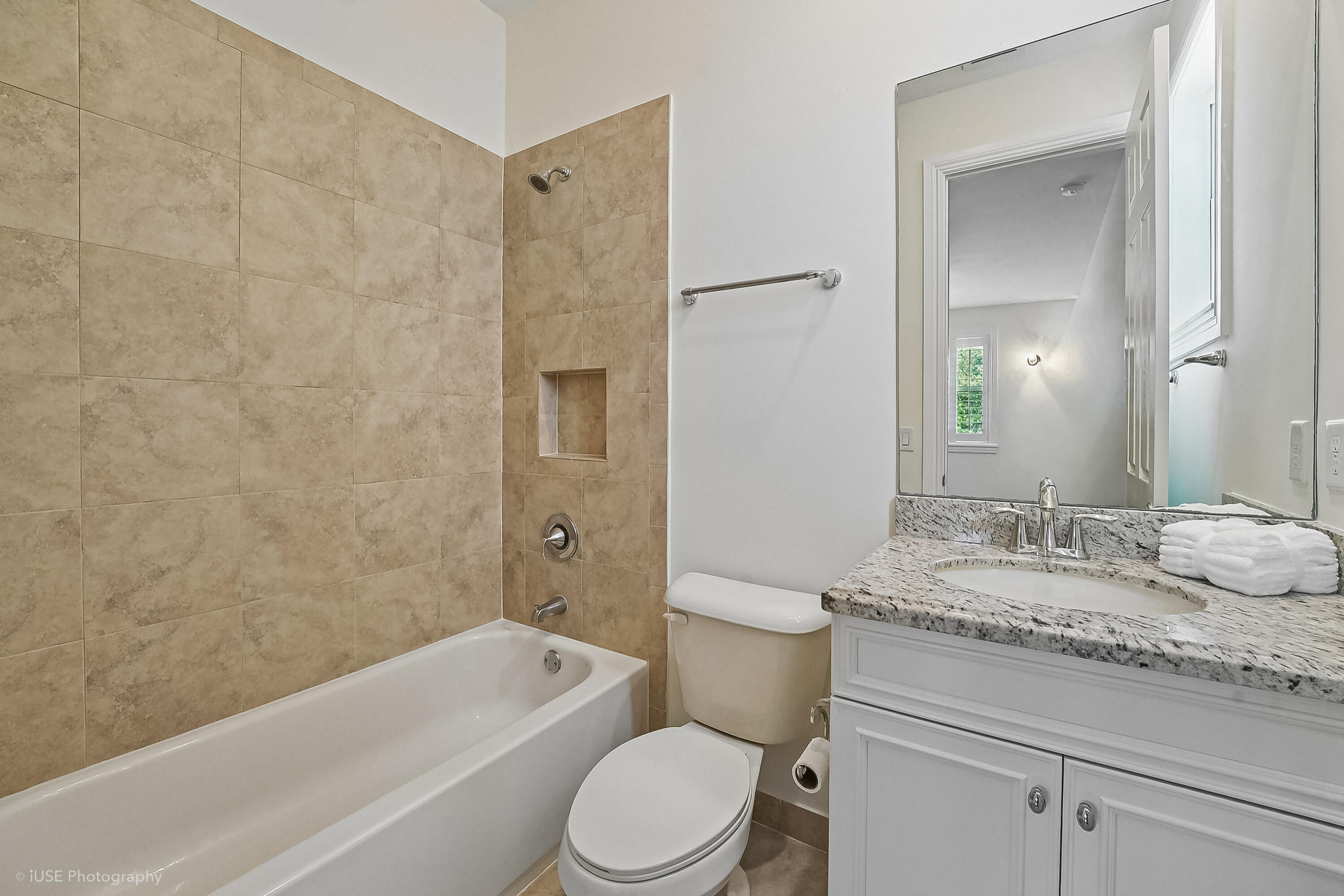 2825 Jockey Cir Davie, FL 33330