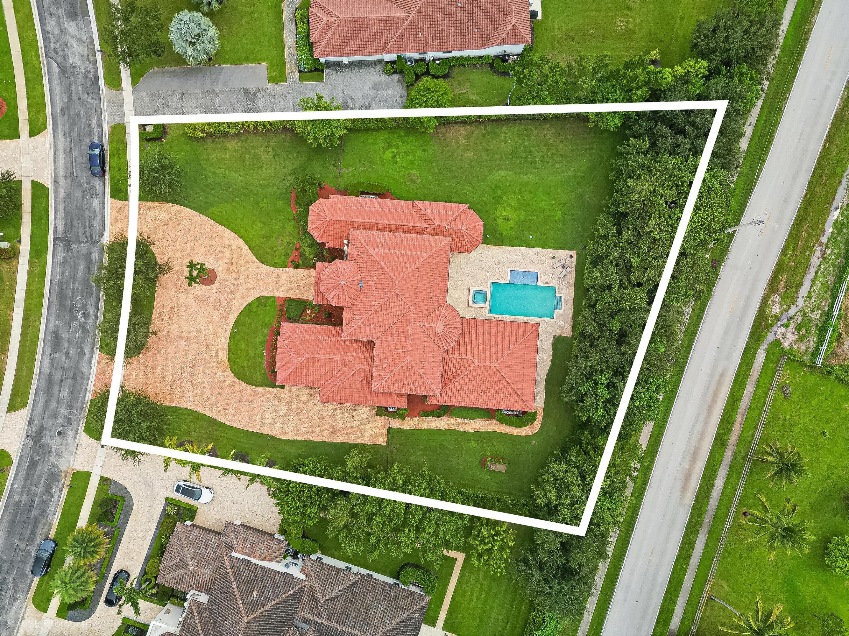 2825 Jockey Cir Davie, FL 33330