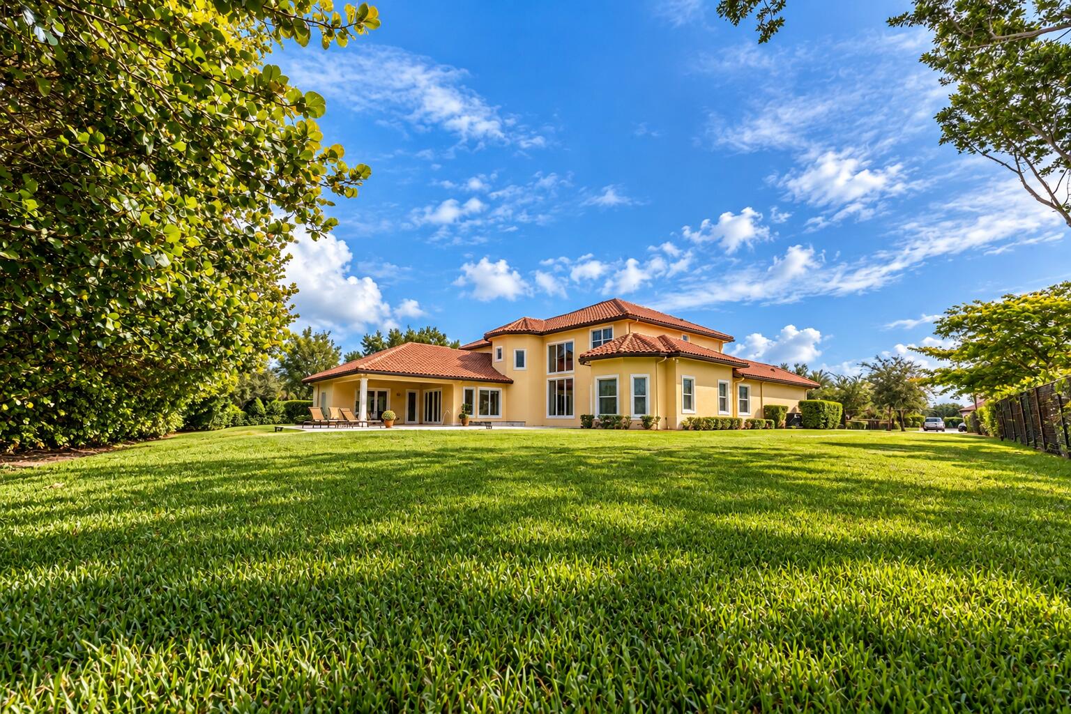 2825 Jockey Cir Davie, FL 33330