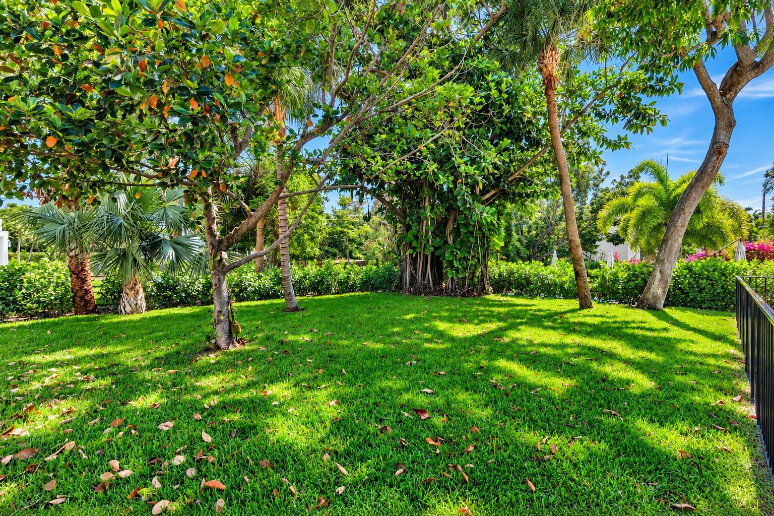 237/225 Monroe Dr West Palm Beach, FL 33405