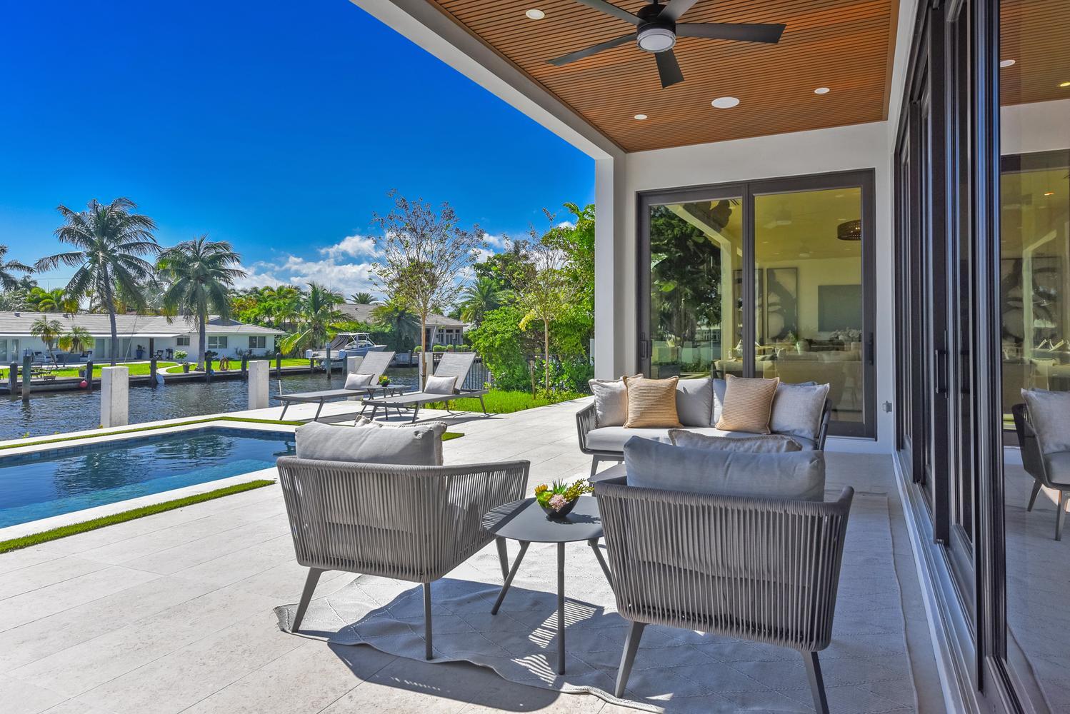 2856 NE 26th St Fort Lauderdale, FL 33305