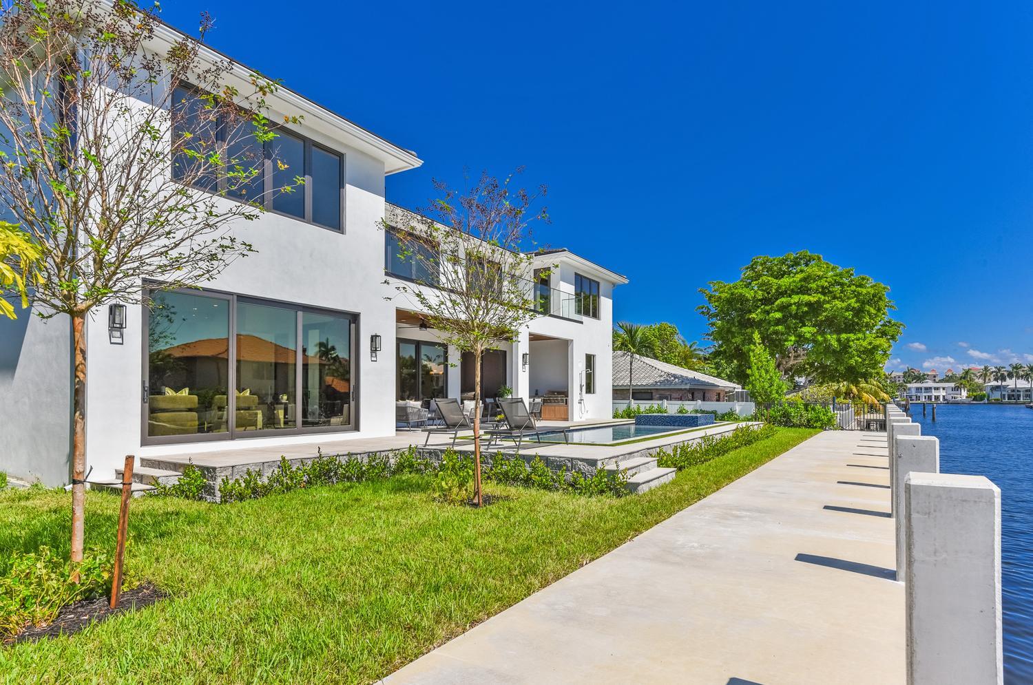 2856 NE 26th St Fort Lauderdale, FL 33305