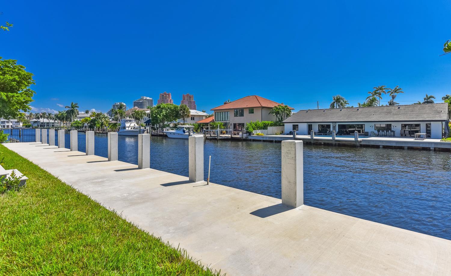 2856 NE 26th St Fort Lauderdale, FL 33305