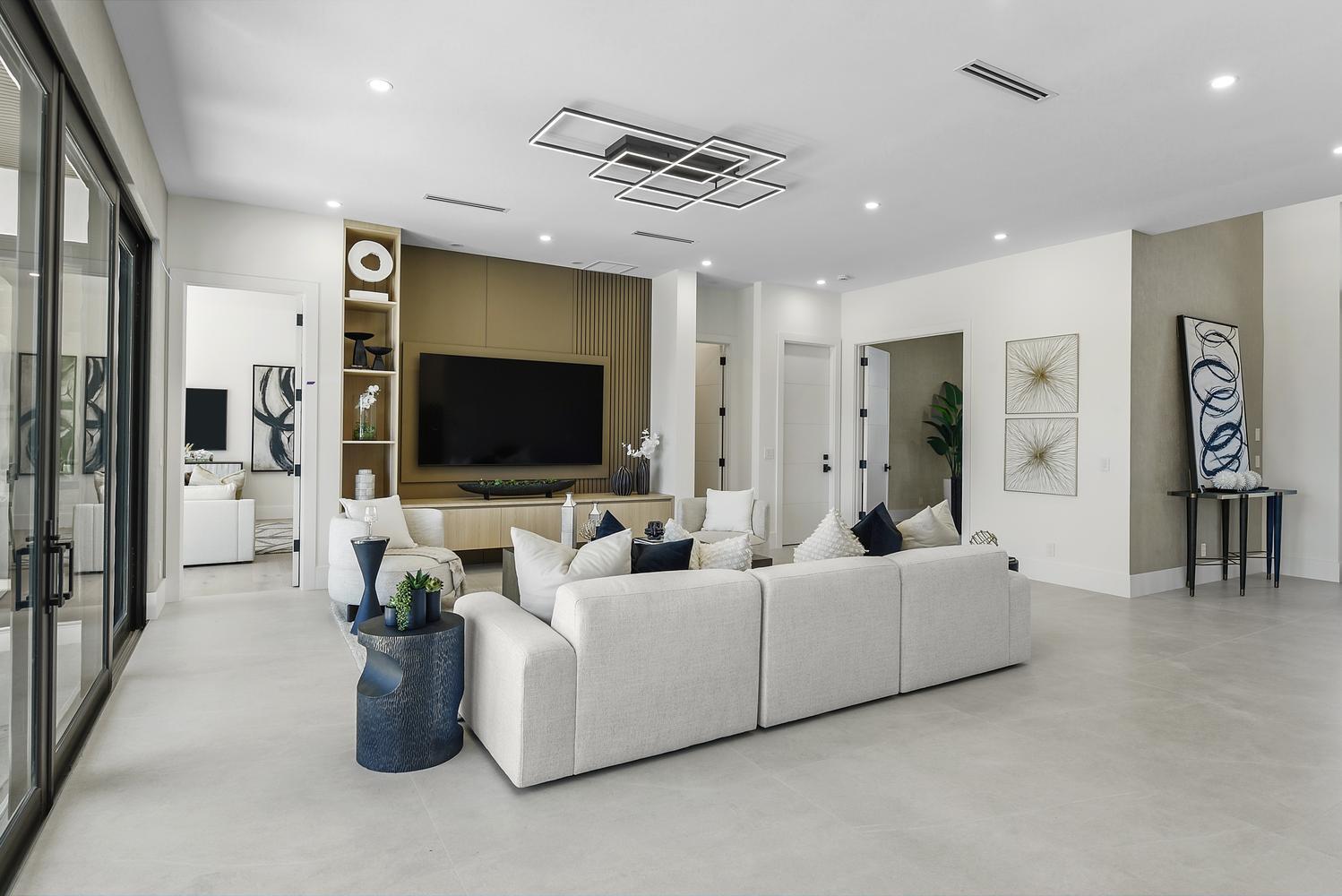 2856 NE 26th St Fort Lauderdale, FL 33305