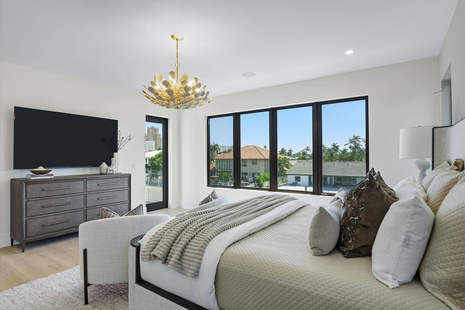 2856 NE 26th St Fort Lauderdale, FL 33305