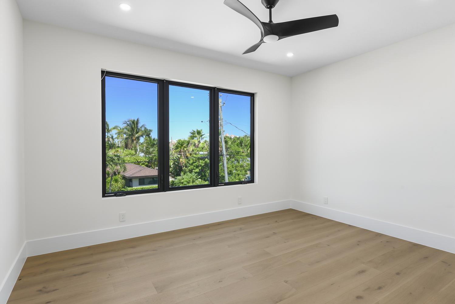 2856 NE 26th St Fort Lauderdale, FL 33305
