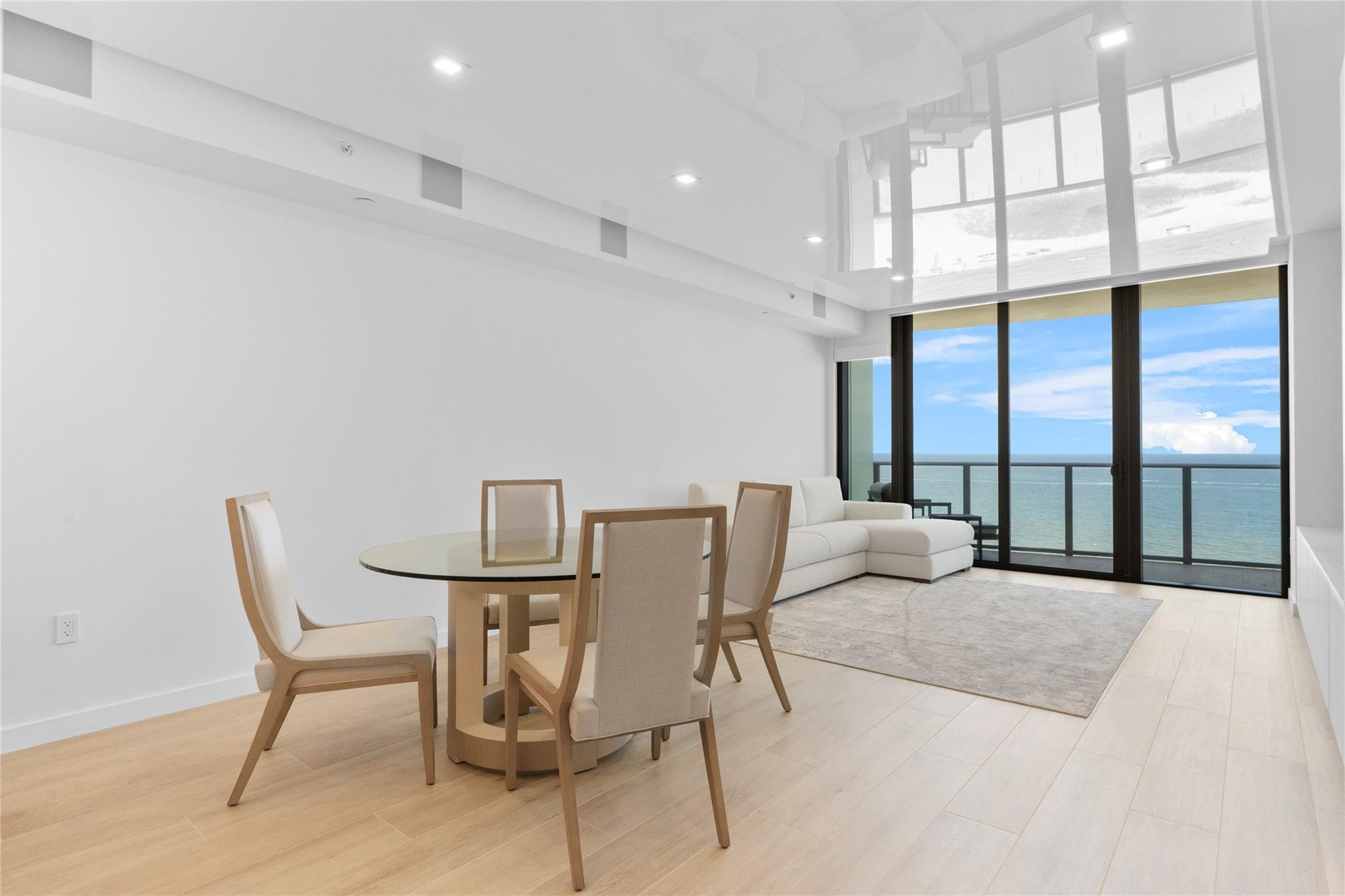 1116 N Ocean #904 Pompano Beach, FL 33062