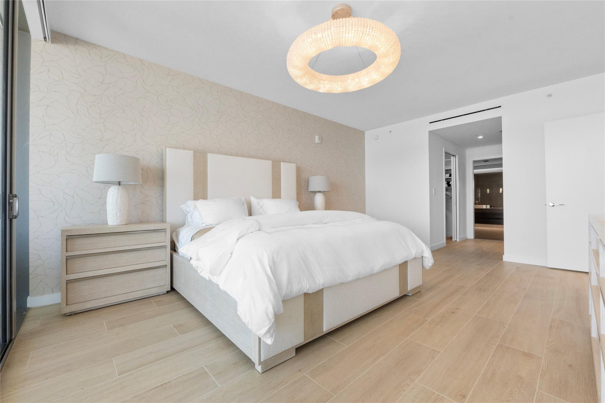 1116 N Ocean #904 Pompano Beach, FL 33062