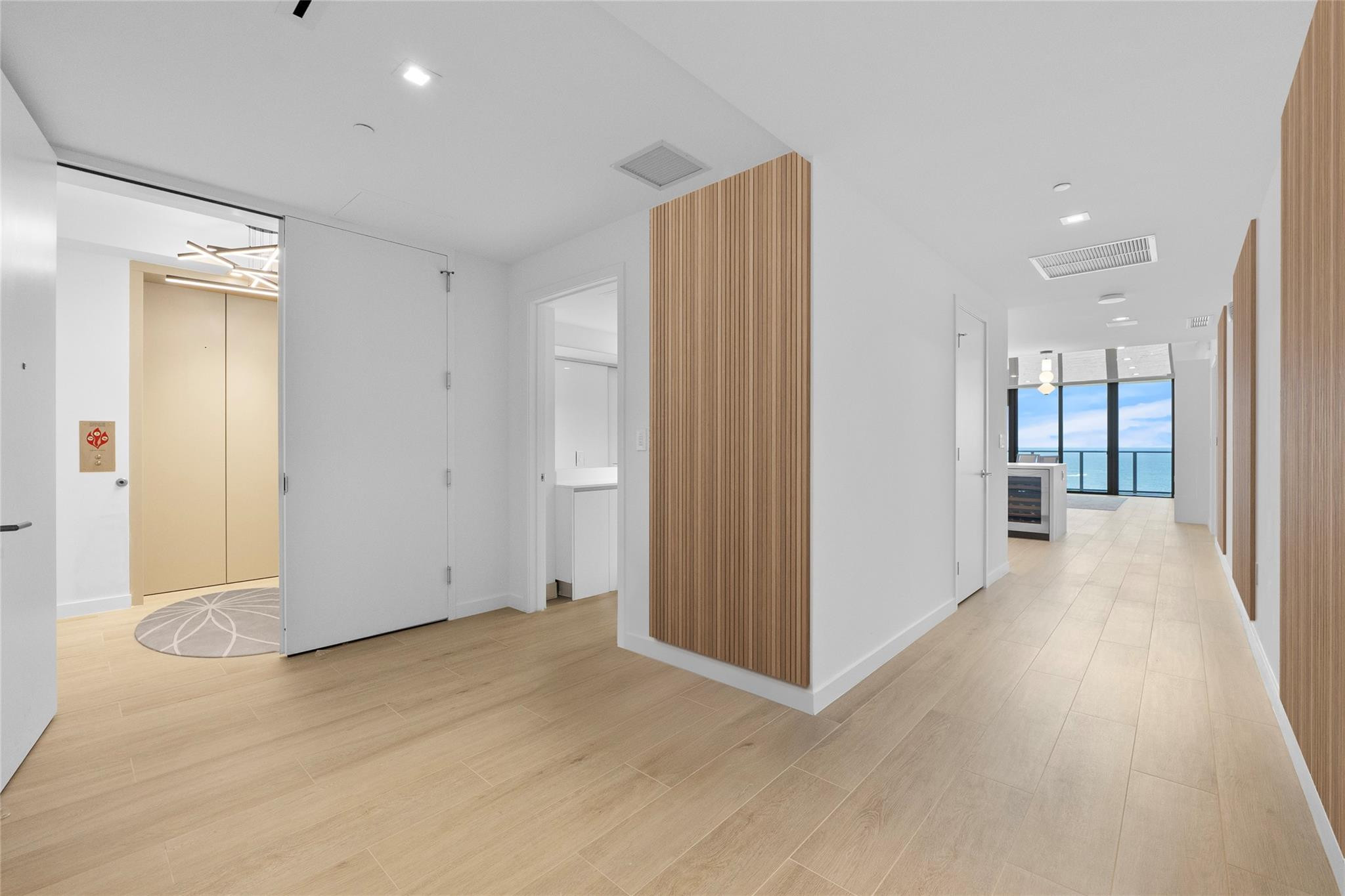 1116 N Ocean #904 Pompano Beach, FL 33062