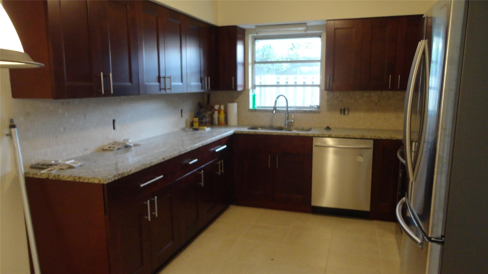 1215 NE 18th Ave Fort Lauderdale, FL 33304