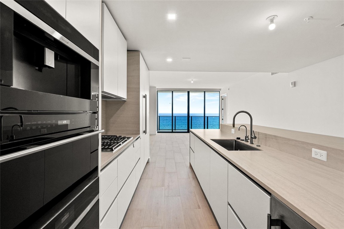 900 N Ocean #1604 Pompano Beach, FL 33062