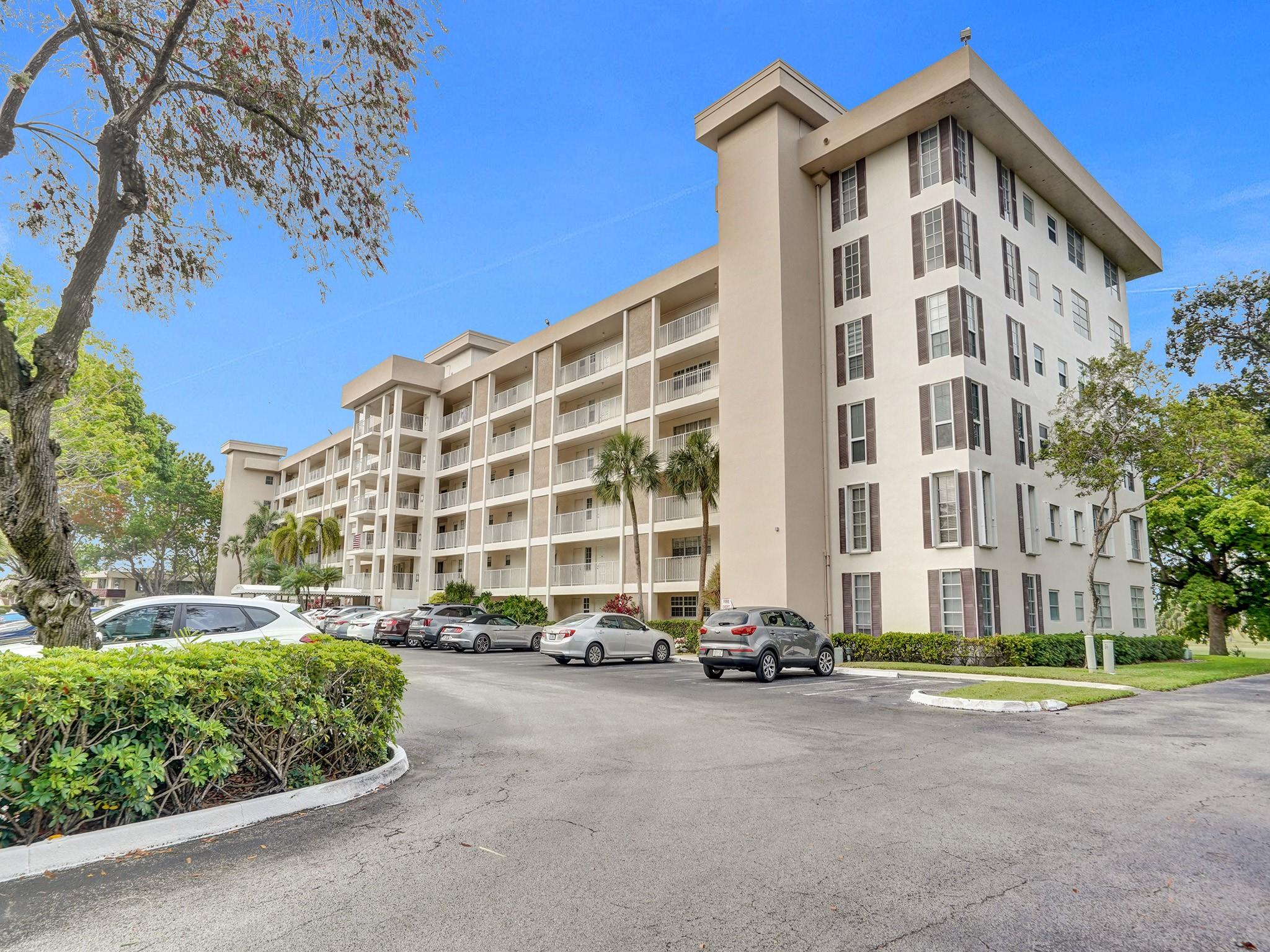 2901 S Palm Aire Dr #507,Pompano Beach, FL 33069