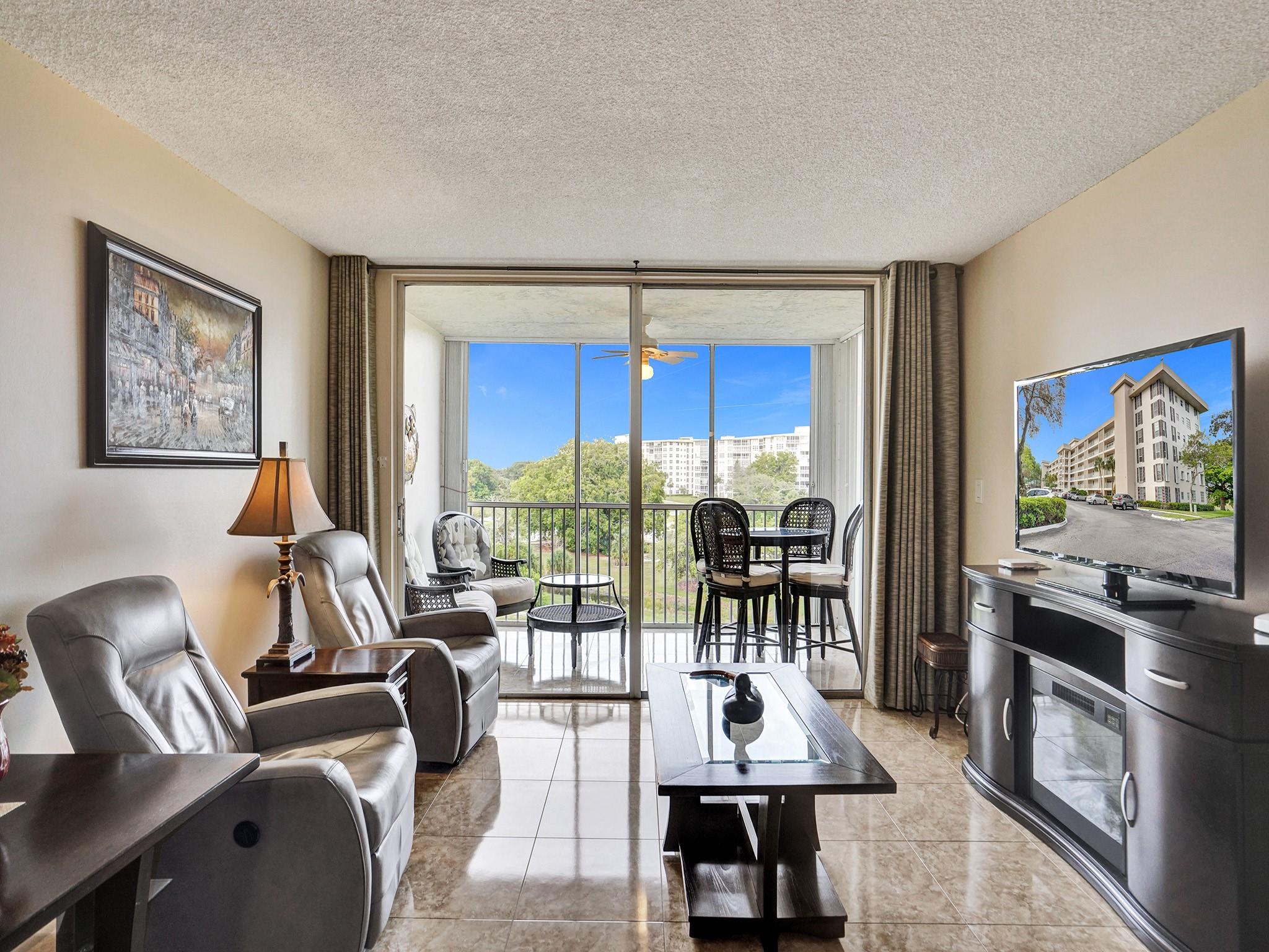 2901 S Palm Aire Dr #507,Pompano Beach, FL 33069