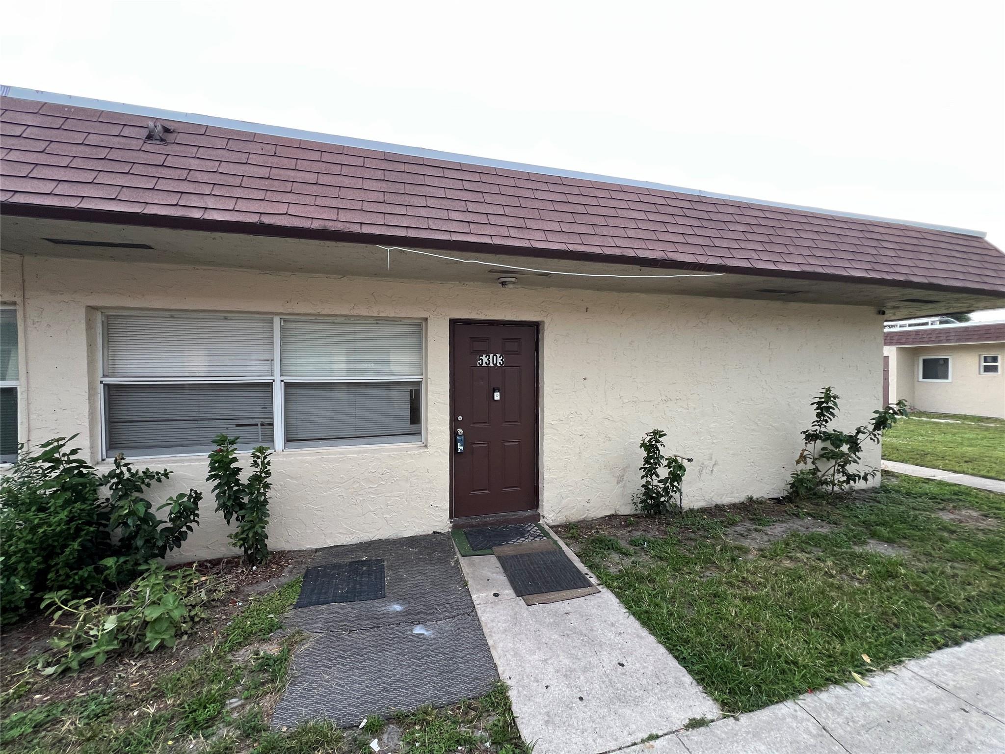5303 NW 24th Ct #46