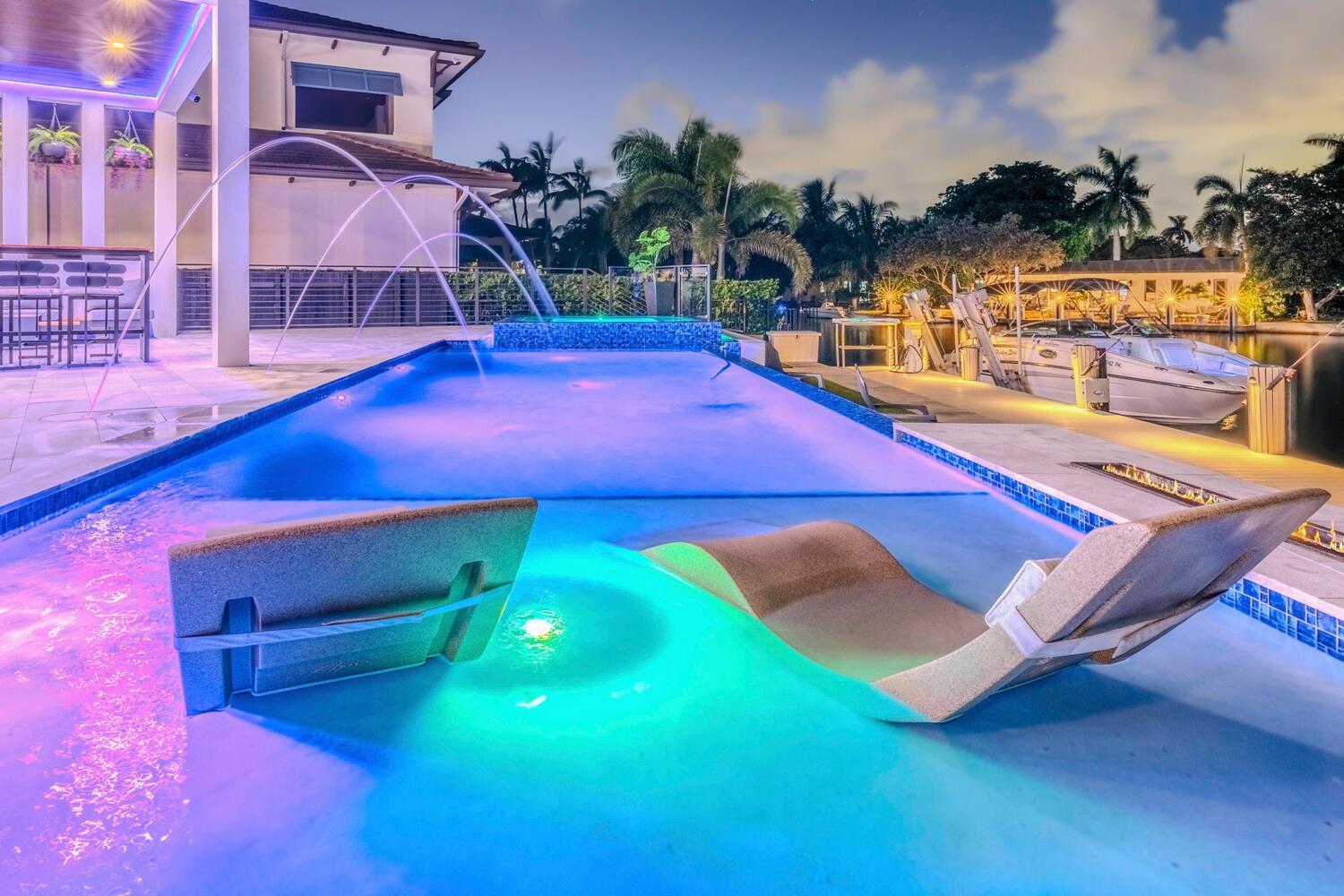 2581 NE 50th St Lighthouse Point, FL 33064