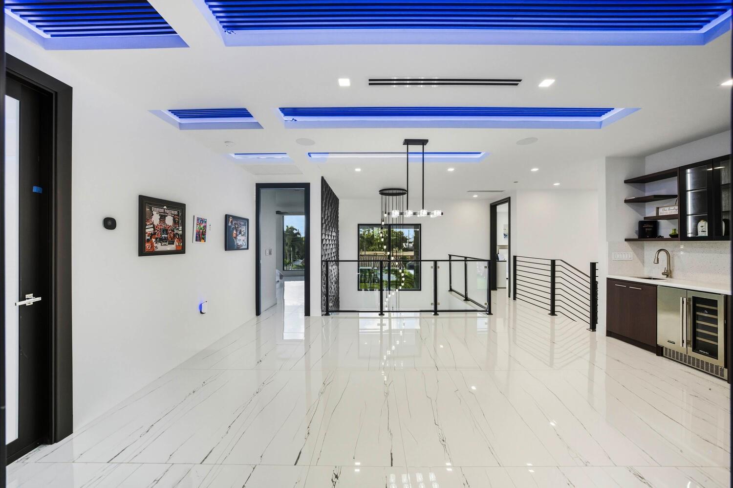 2581 NE 50th St Lighthouse Point, FL 33064