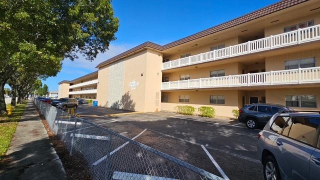 5881 NW 16th Pl #320