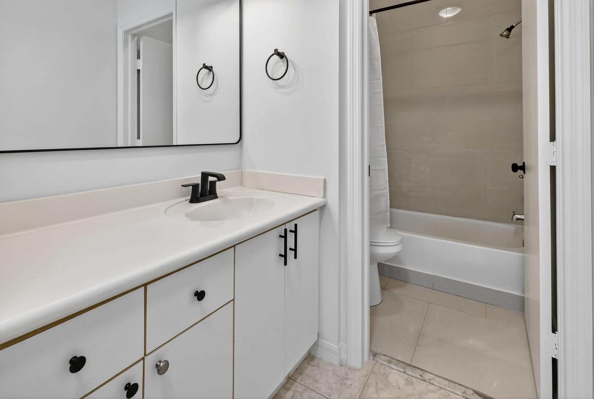 6103 NW 116th Pl #6103 Doral, FL 33178