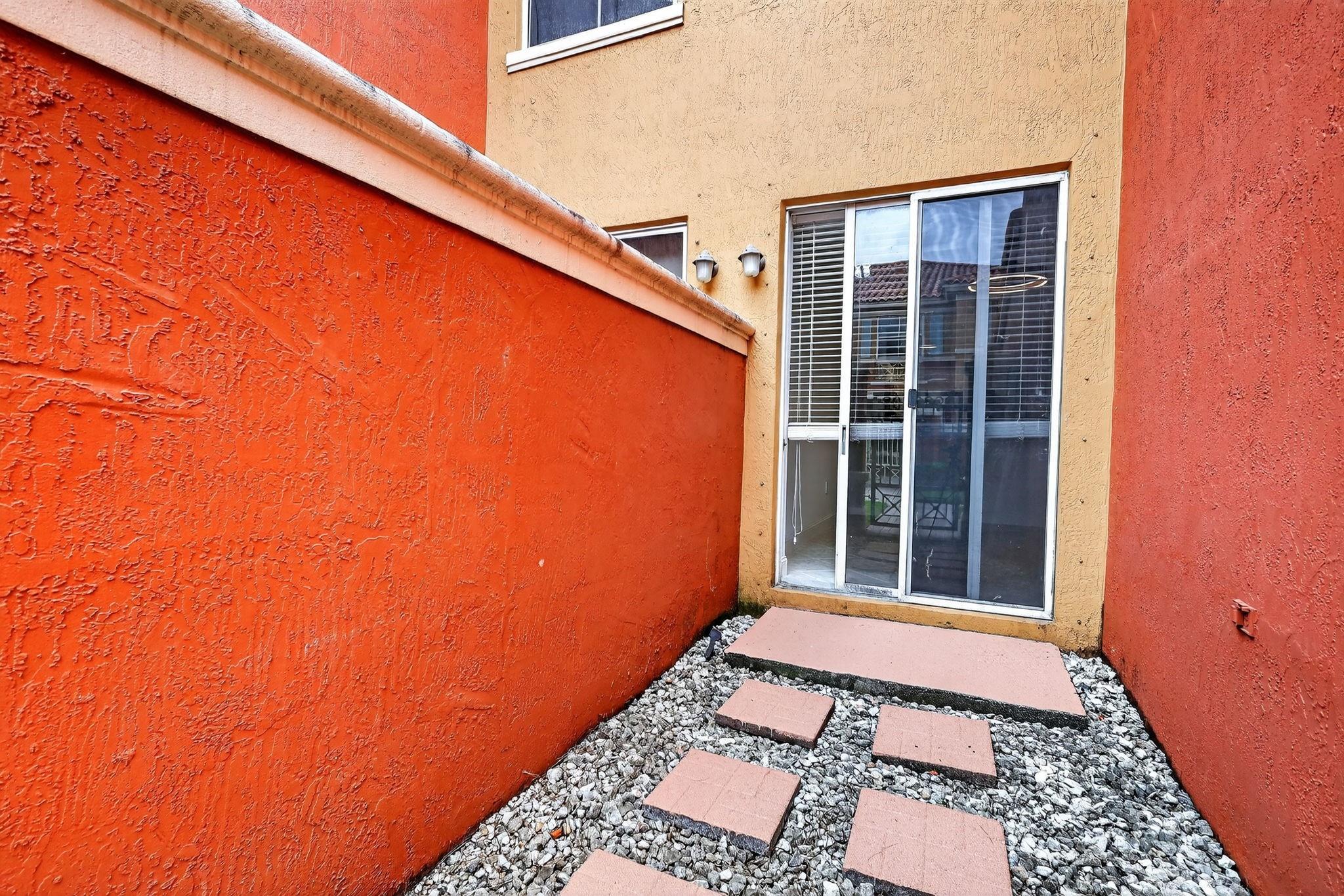 6103 NW 116th Pl #6103 Doral, FL 33178