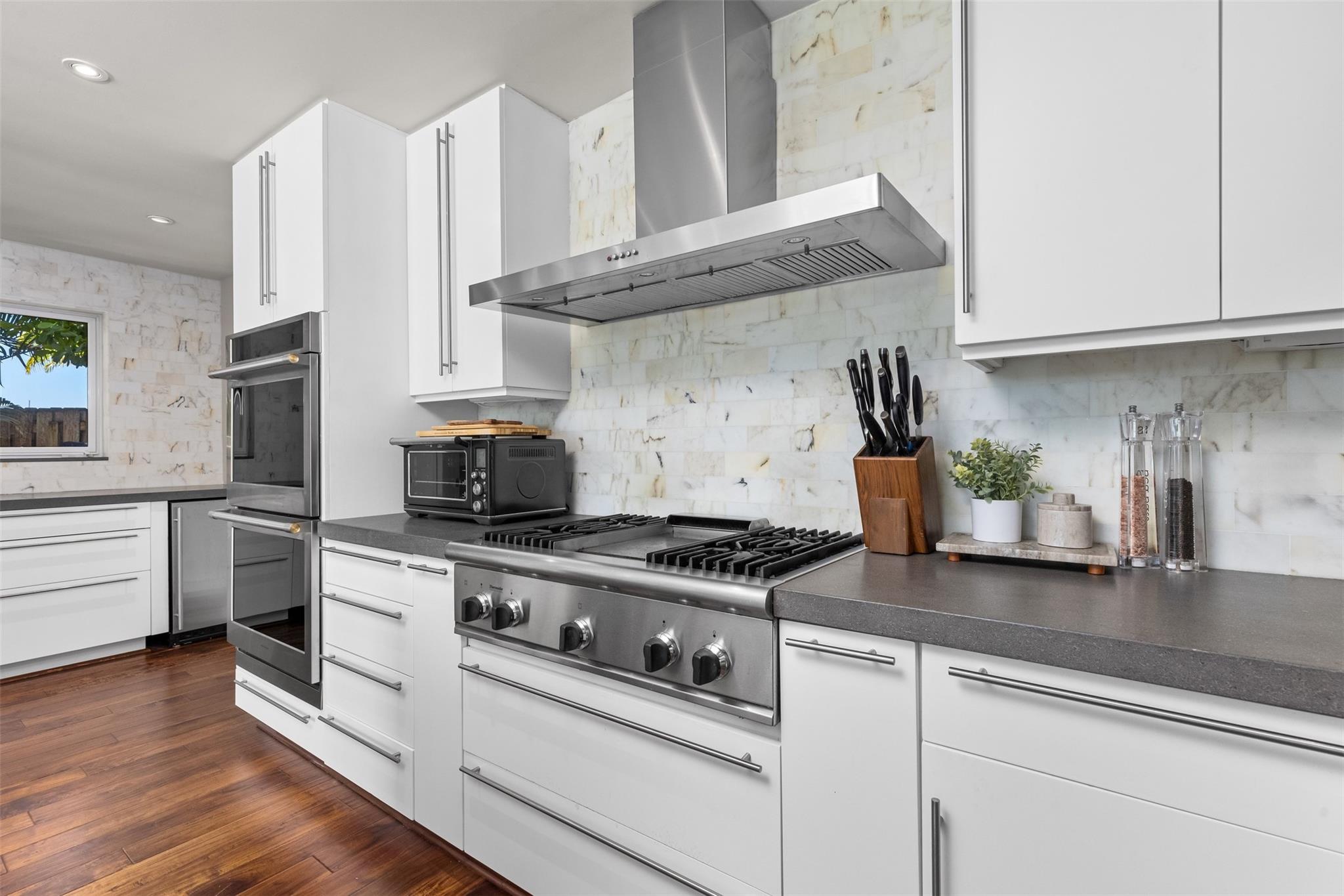 2880 NE 24th Pl Fort Lauderdale, FL 33305