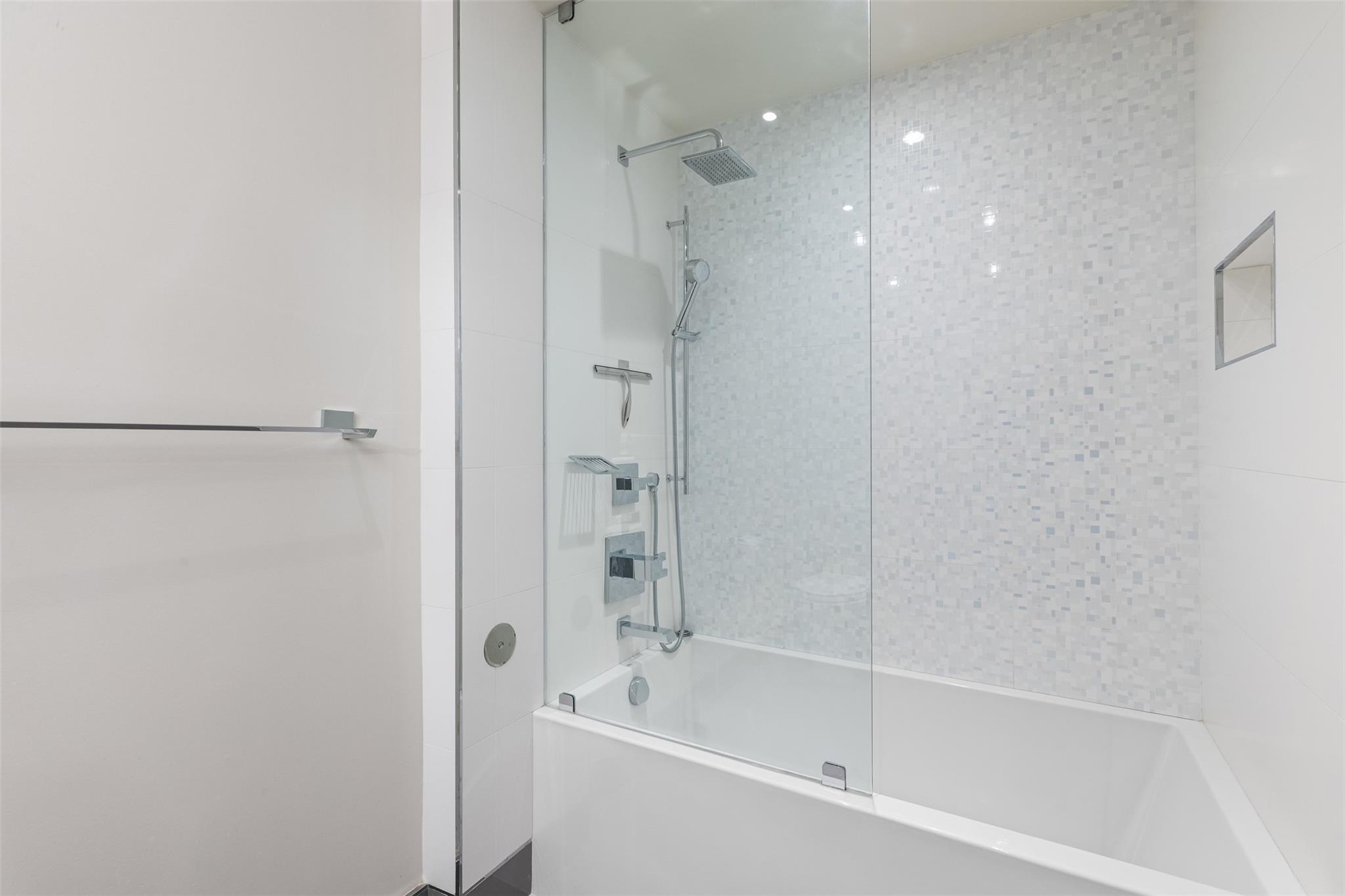 2880 NE 24th Pl Fort Lauderdale, FL 33305