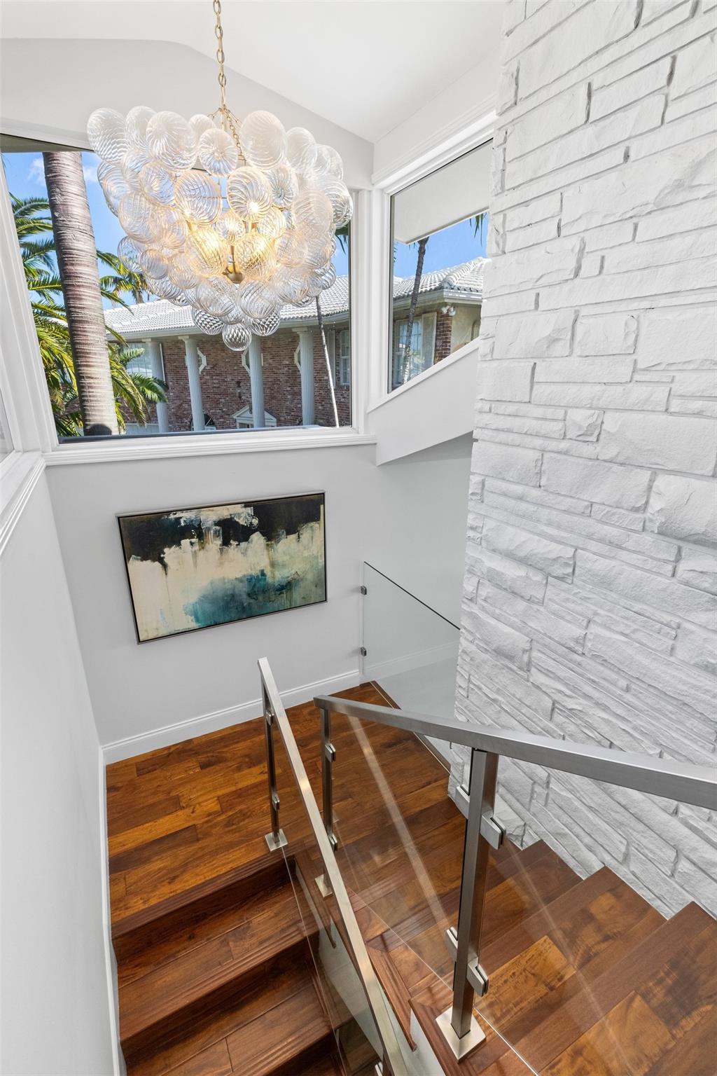 2880 NE 24th Pl Fort Lauderdale, FL 33305