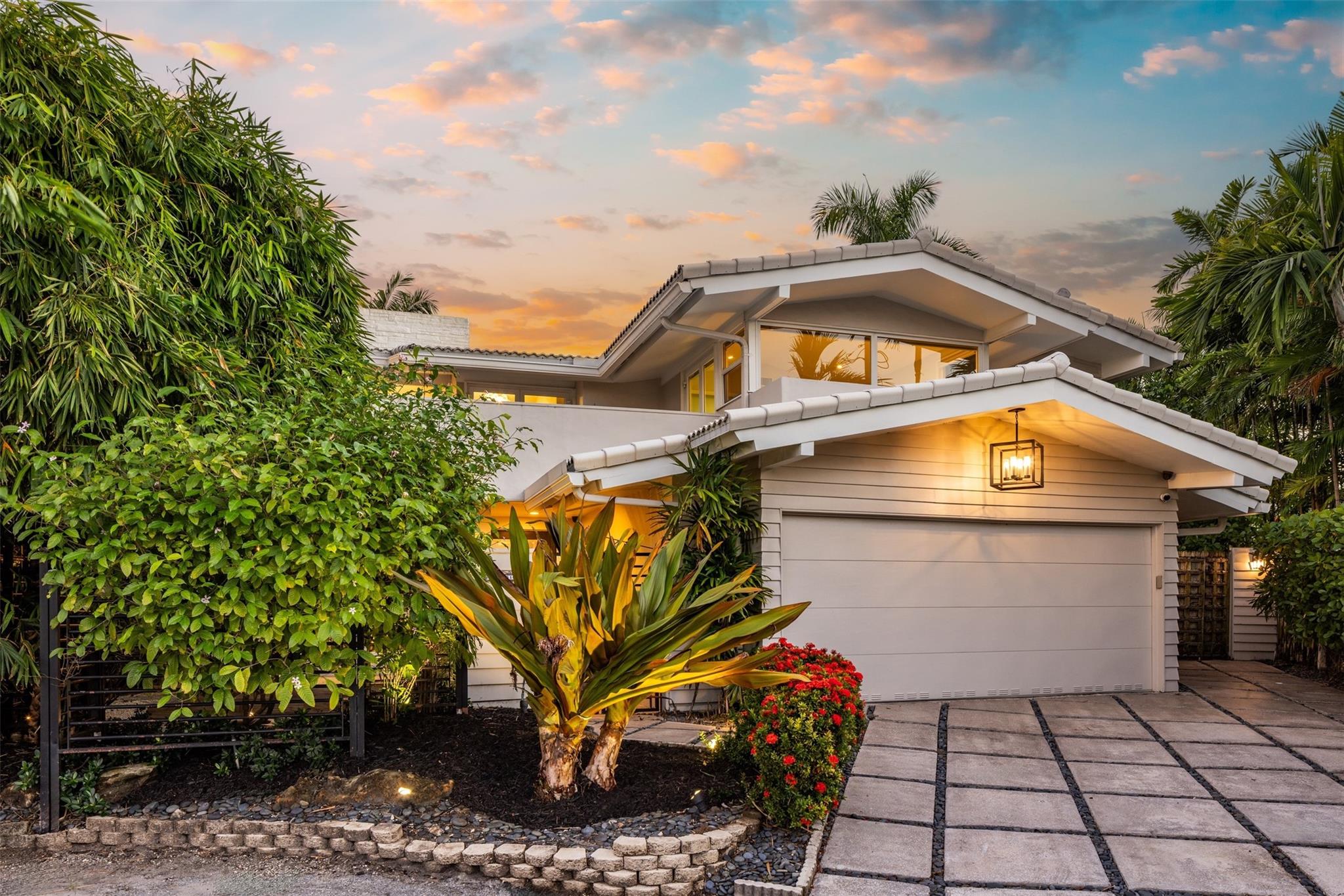 2880 NE 24th Pl Fort Lauderdale, FL 33305