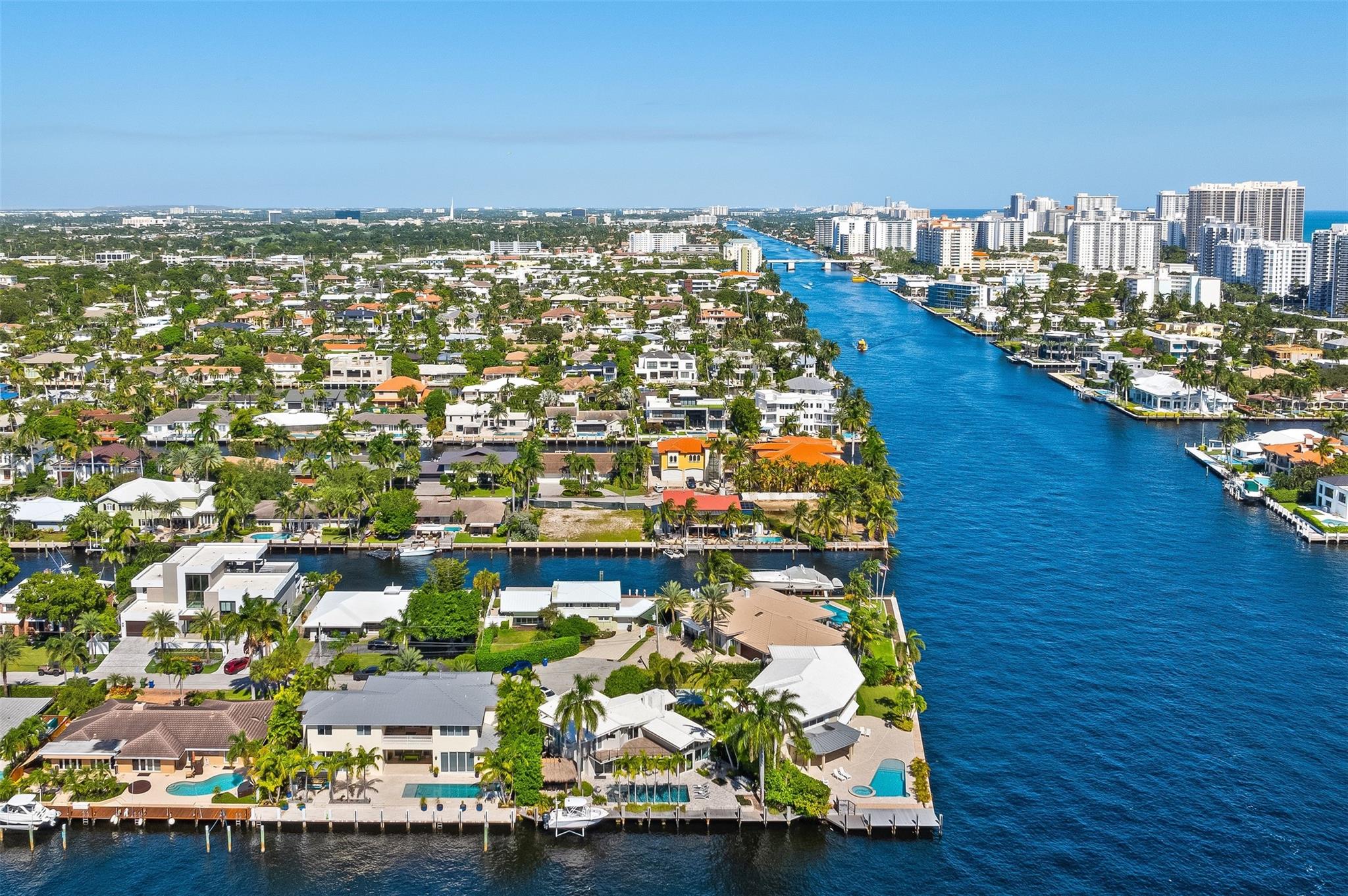 2880 NE 24th Pl Fort Lauderdale, FL 33305