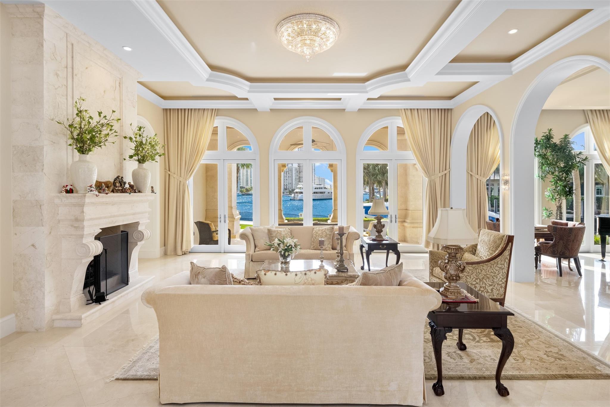 2716 Aqua Vis Blvd Fort Lauderdale, FL 33301