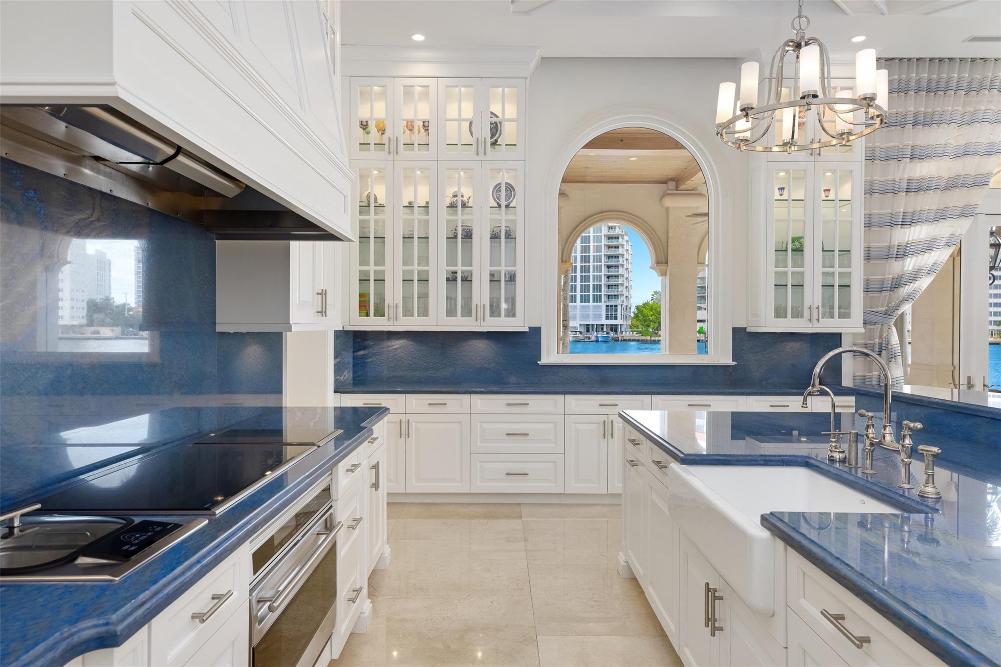 2716 Aqua Vis Blvd Fort Lauderdale, FL 33301