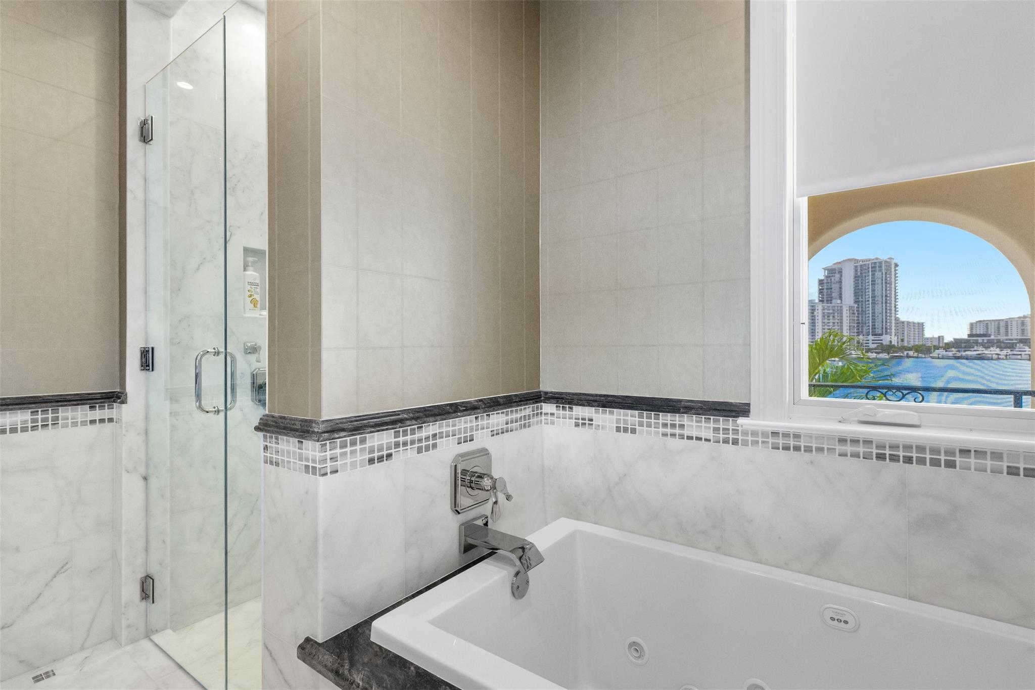 2716 Aqua Vis Blvd Fort Lauderdale, FL 33301