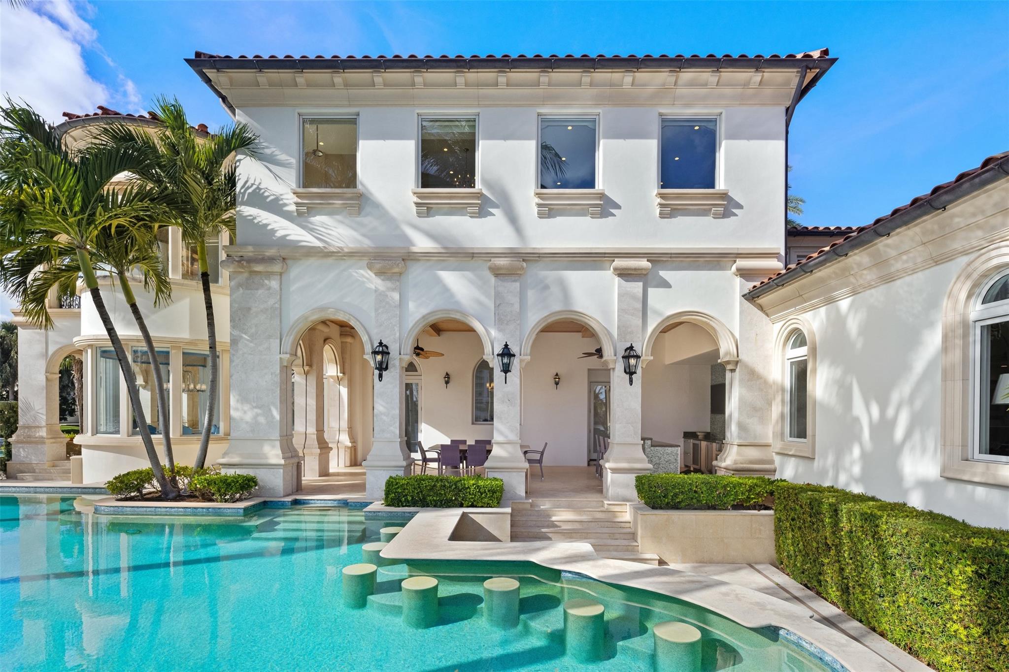 2716 Aqua Vis Blvd Fort Lauderdale, FL 33301