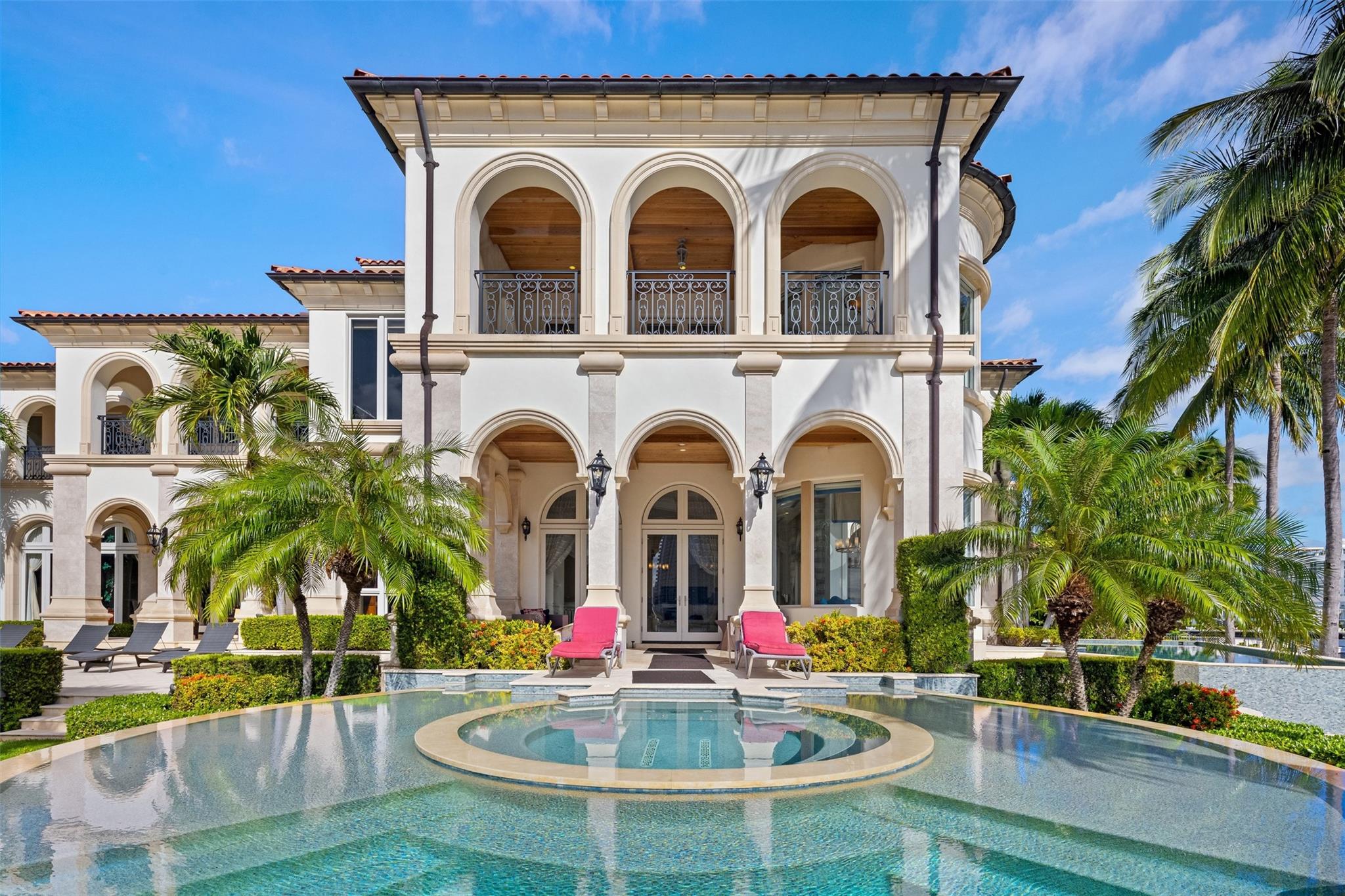 2716 Aqua Vis Blvd Fort Lauderdale, FL 33301