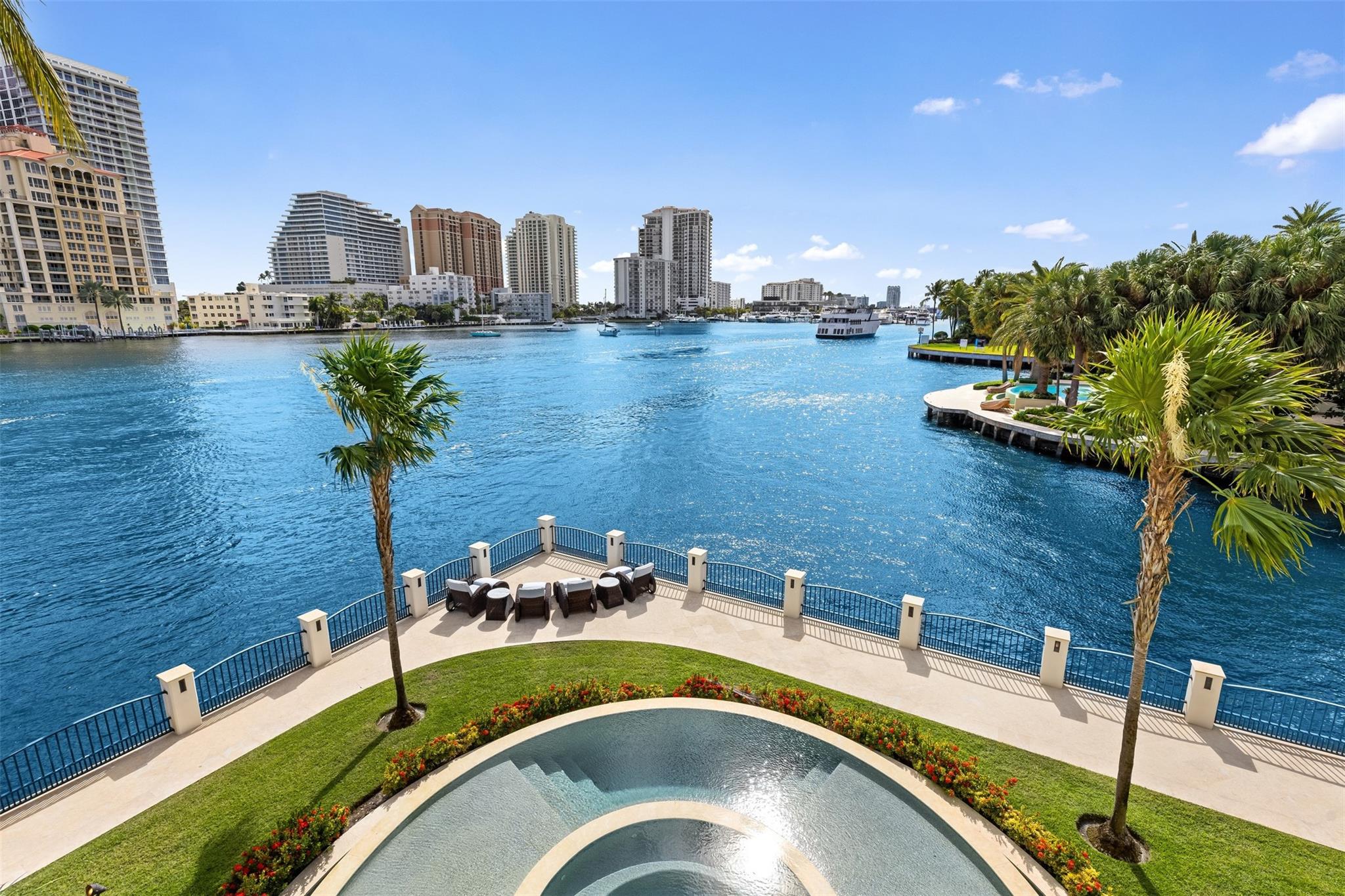 2716 Aqua Vis Blvd Fort Lauderdale, FL 33301